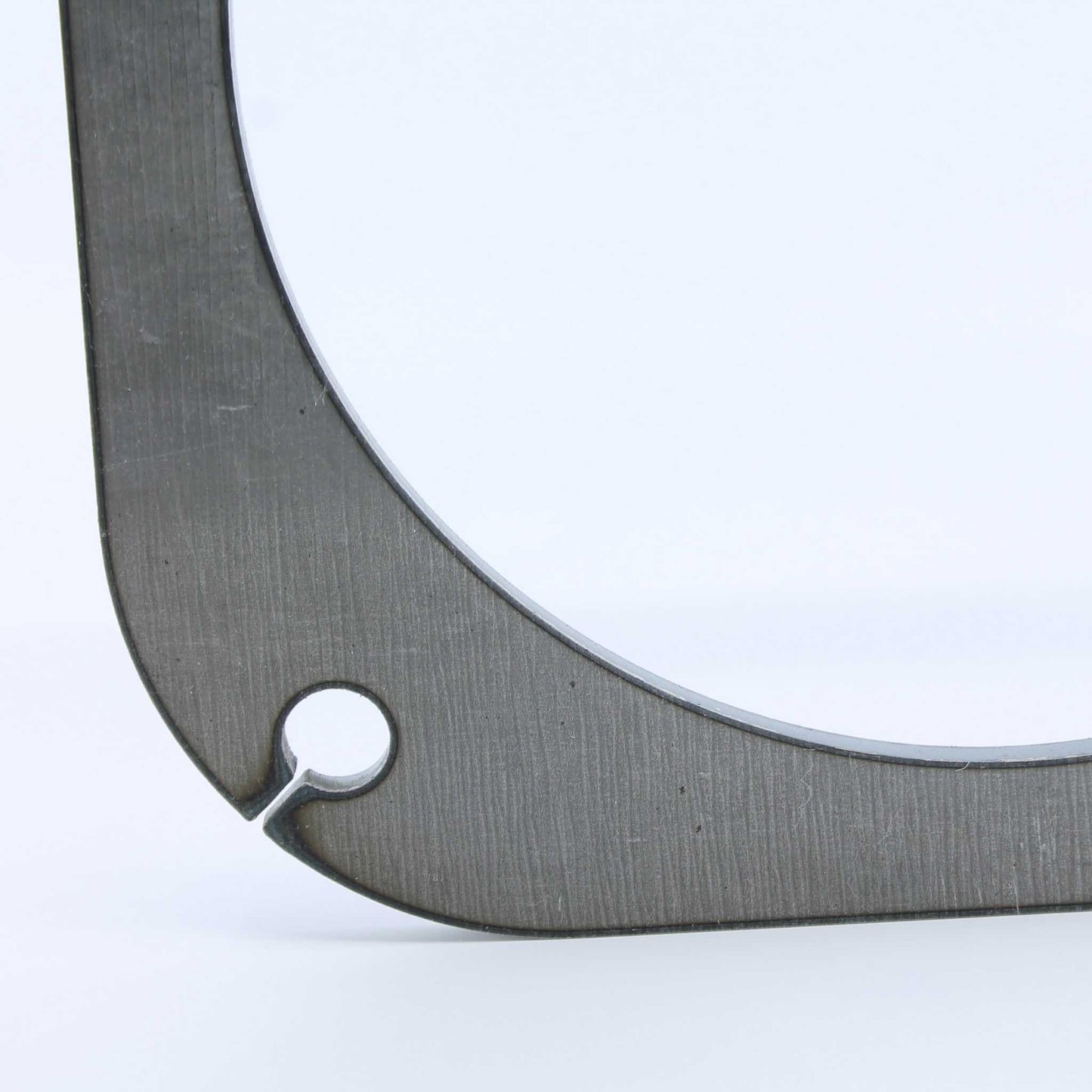 Brida cuadrada de hierro de la marca Riv para tajaderas o compuertas de 200 mm (8 pulgadas).