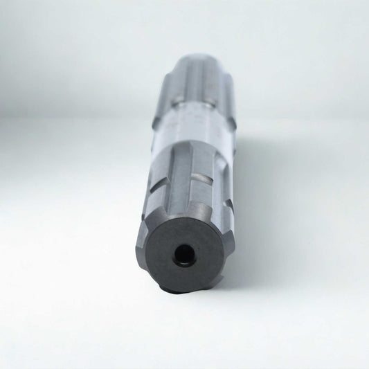 Eje principal de toma de fuerza (TDF) original de Battioni Pagani para bombas serie Garda. Repuesto oficial de alta resistencia para el sistema de transmisión. Estriado y dimensiones de fábrica.