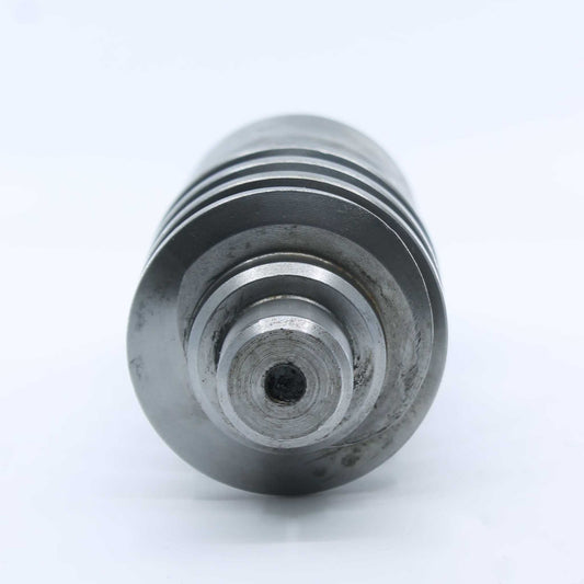 Eje o tornillo sin fin original de Battioni Pagani para el sistema de rotación del cañón de descarga. Repuesto oficial que garantiza un giro preciso y durabilidad ante vibraciones en cisternas.