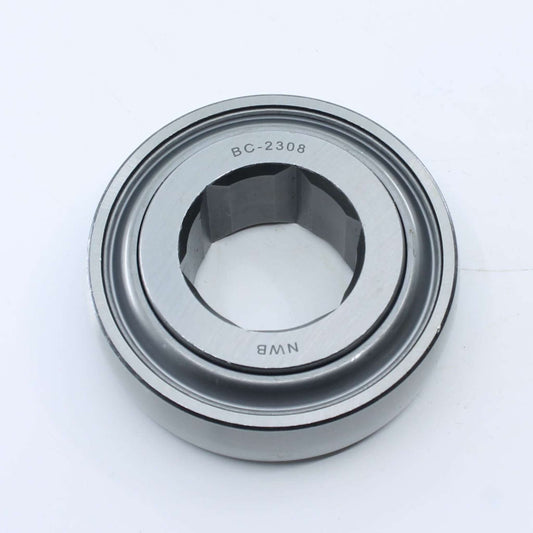 Componente agrícola con interior hexagonal de 38,125 mm para rotoempacadora John Deere. Diámetro exterior 90 mm, ancho interior de 23mm y ancho exterior de 32 mm.