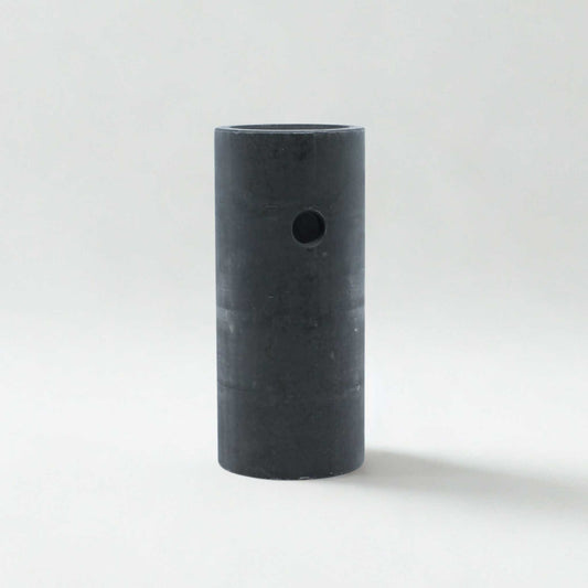 Casquillo cilíndrico tratado (soporte de dientes para carga de pacas). Diámetro interior 45 mm, diámetro exterior 65 mm y altura 145 mm.