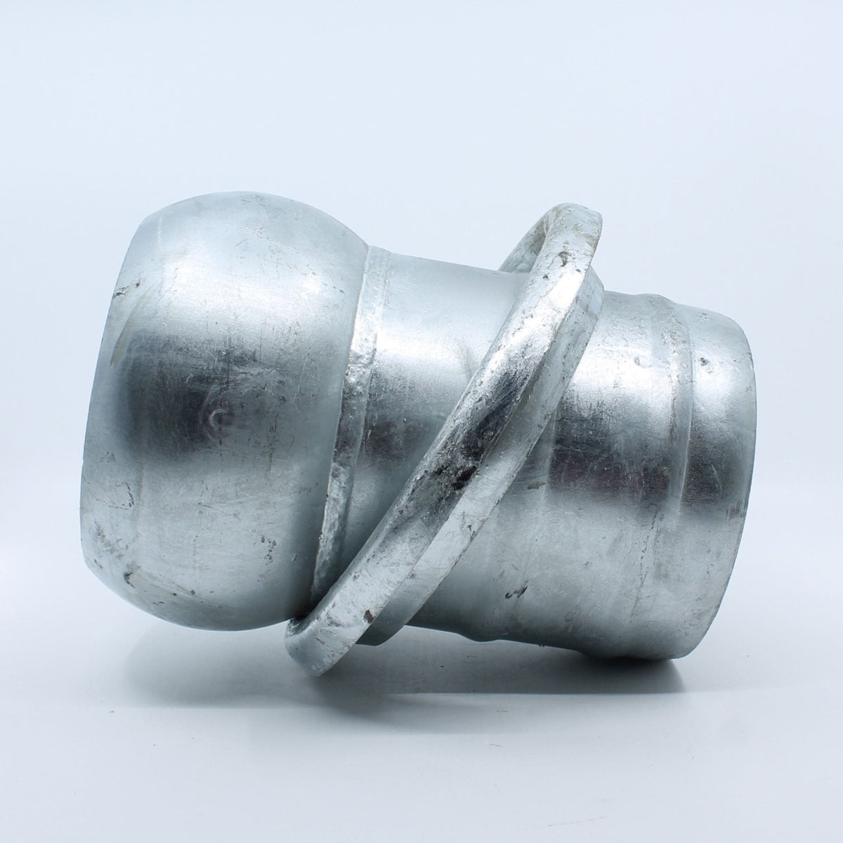 Acople macho esférico galvanizado para manguera de 150 mm (6 pulgadas) de cisterna de purín, sistema Berselli.