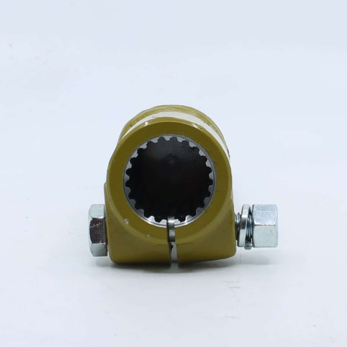 Adaptador estriado para toma de fuerza agrícola con entrada hembra de 1 3/8 pulgadas Z21 y salida macho de 1 3/8 pulgadas Z6.