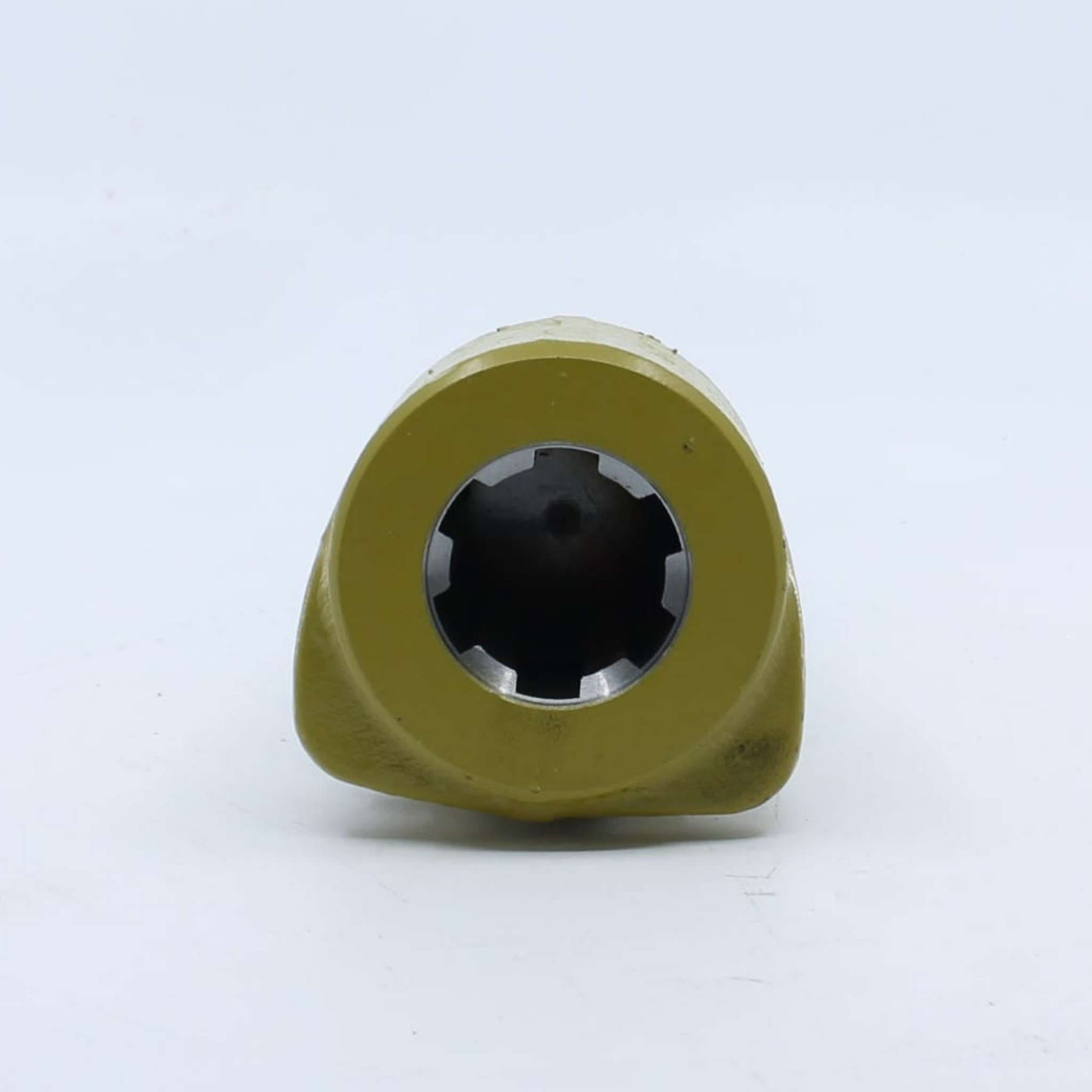 Adaptador estriado para toma de fuerza agrícola con entrada hembra de 1 3/8 pulgadas Z6 y salida macho de 1 3/4 pulgadas Z6.