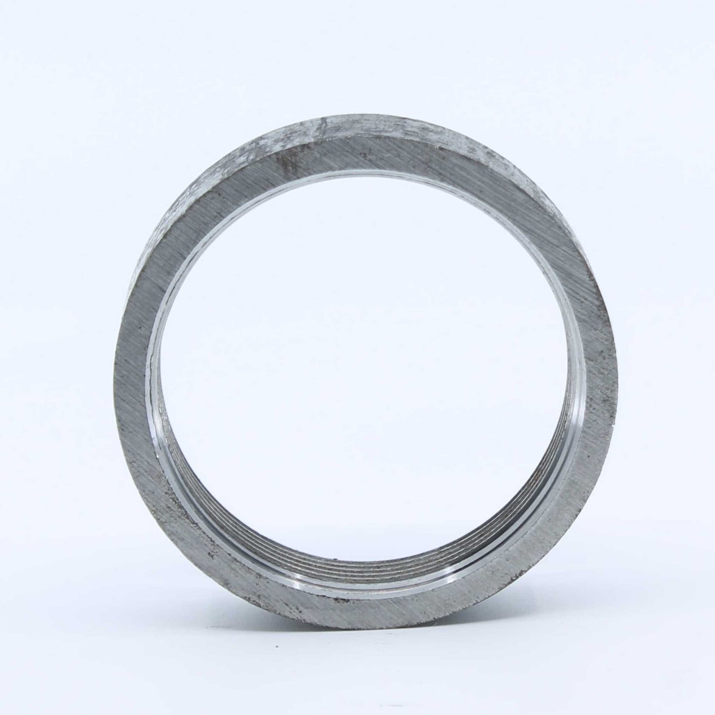 Anillo o tuerca de hierro soldable con rosca de 2 pulgadas RIV, utilizado para fijar el visor de nivel a la pared de la cisterna de purín.