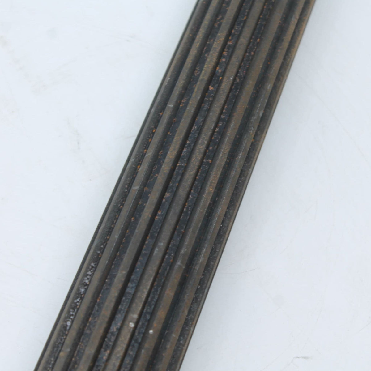 Barra maciza estriada cuna de 46 cm para toma de fuerza de tractor, diámetro 45 mm con 16 estrías (Z16).
