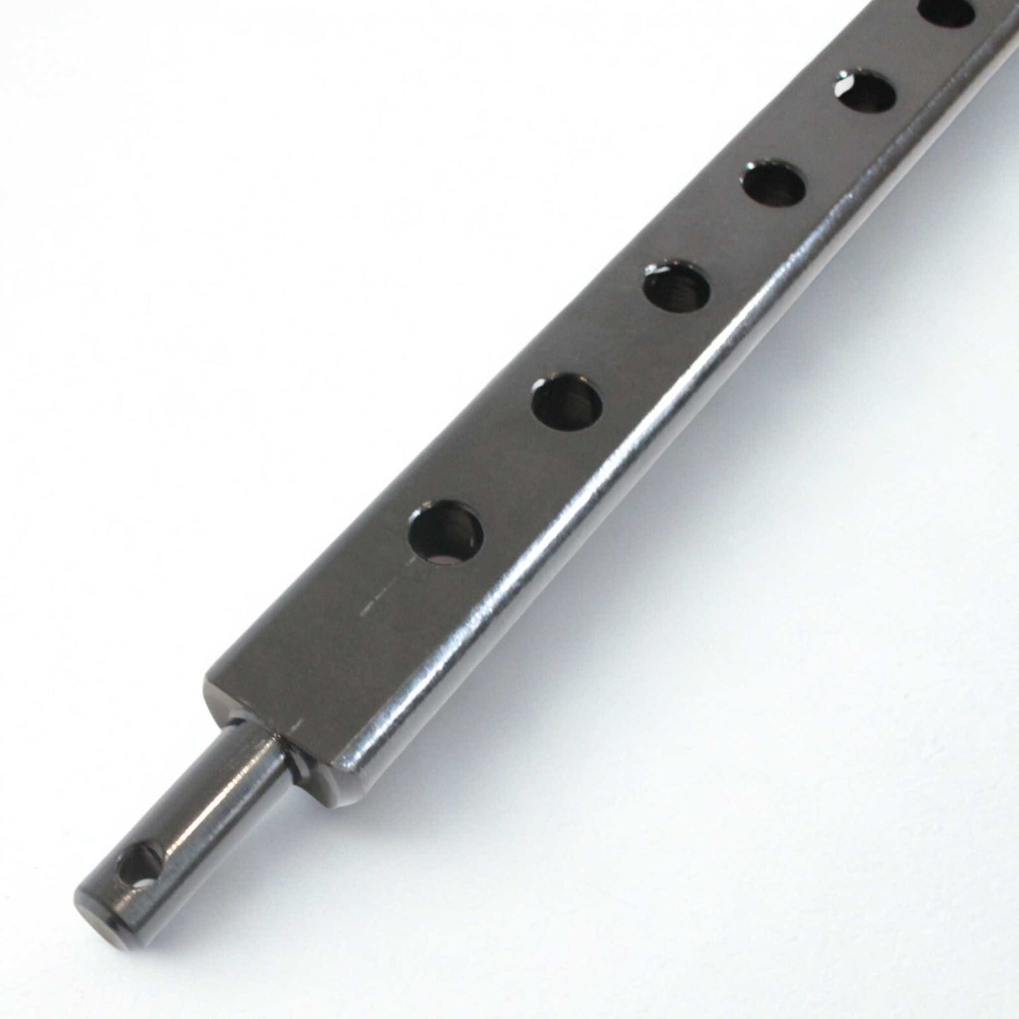 Barra portaaperos reforzada Categoría 3 de 960 mm con 11 agujeros. Ideal para tractores de alta potencia.