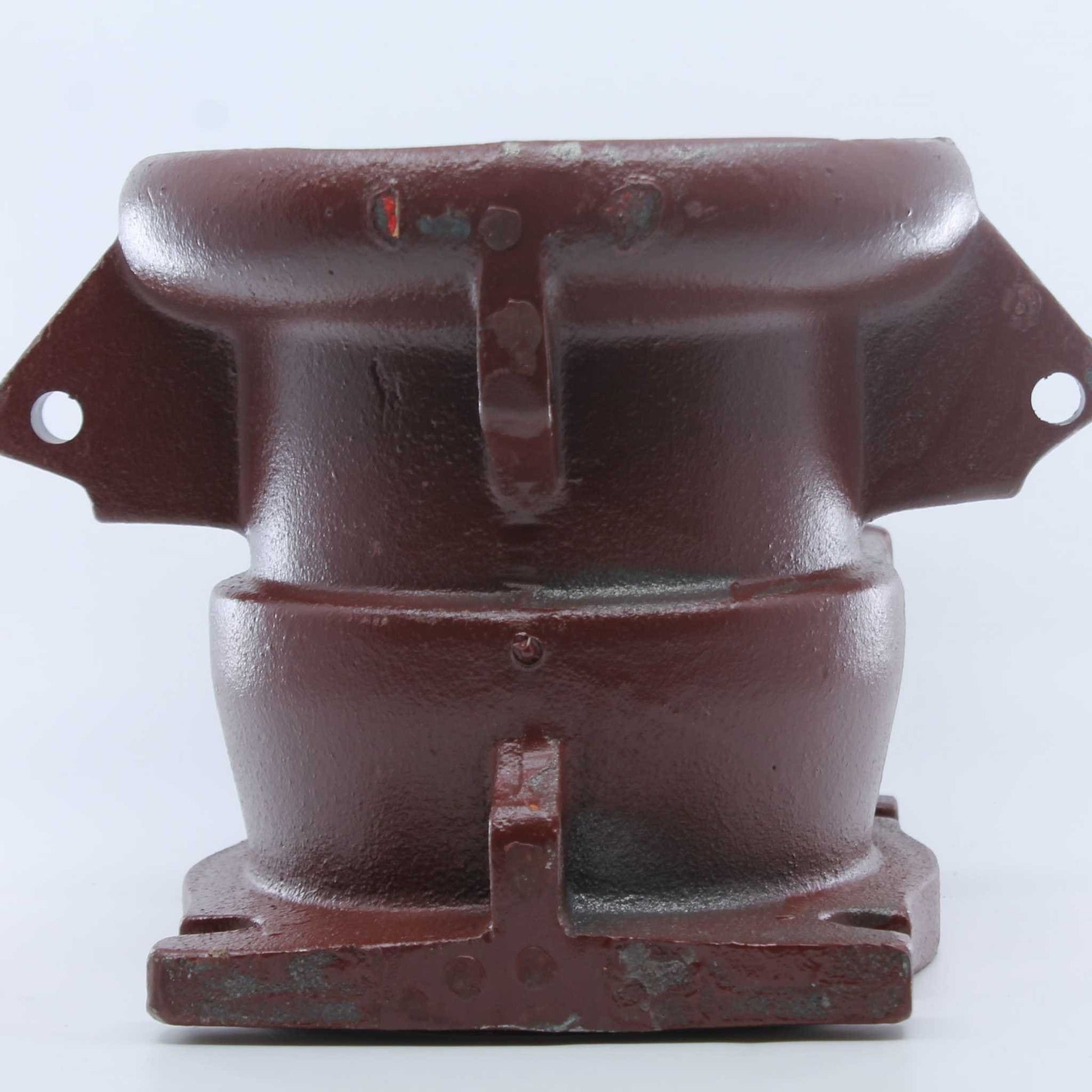 Base o cuerpo inferior Hertell Buru (modelo hembra) para tajadera de cisterna, apta para tubos de 125 mm (5 pulgadas).