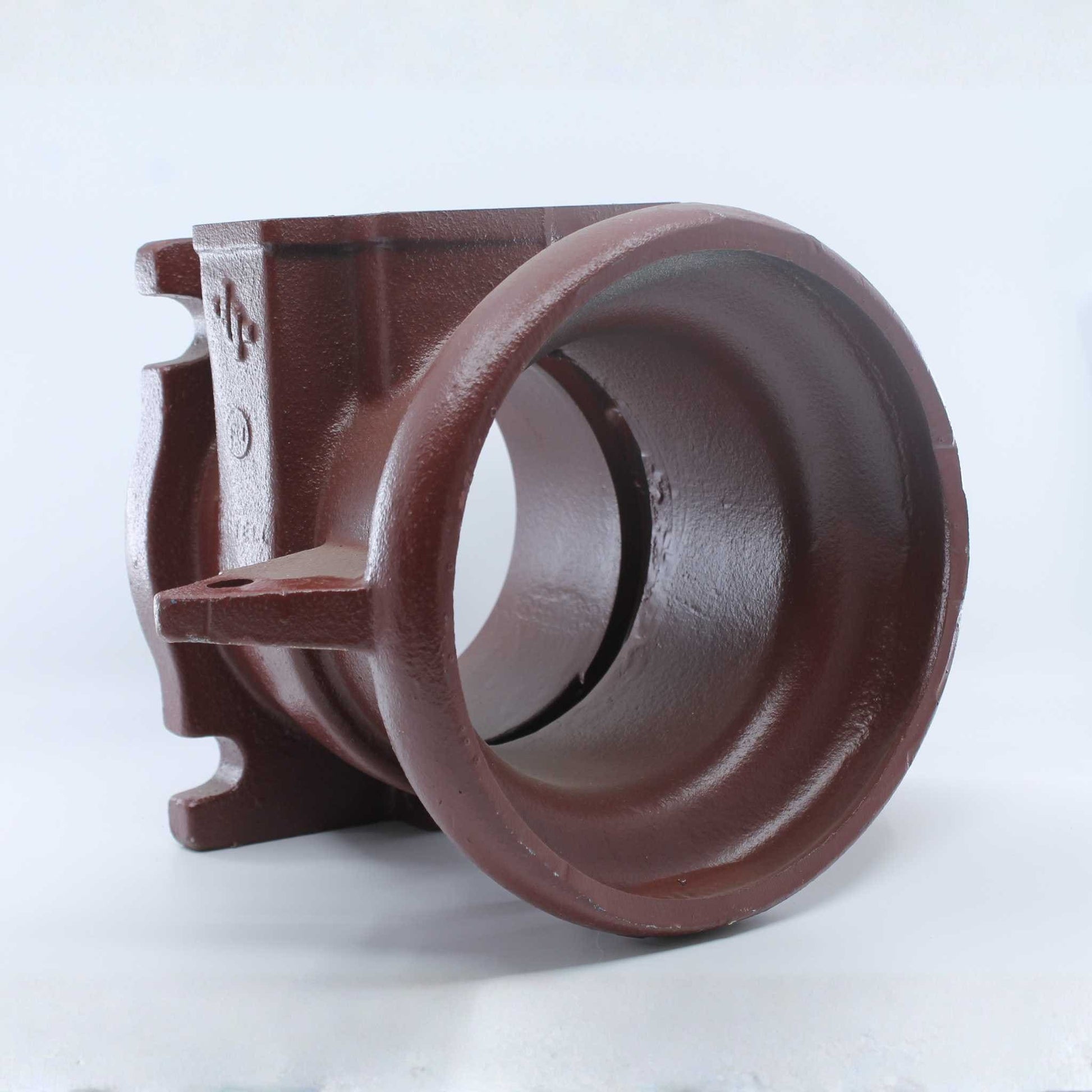 Base o cuerpo inferior Hertell Buru (modelo hembra) para tajadera de cisterna, apta para tubos de 125 mm (5 pulgadas).