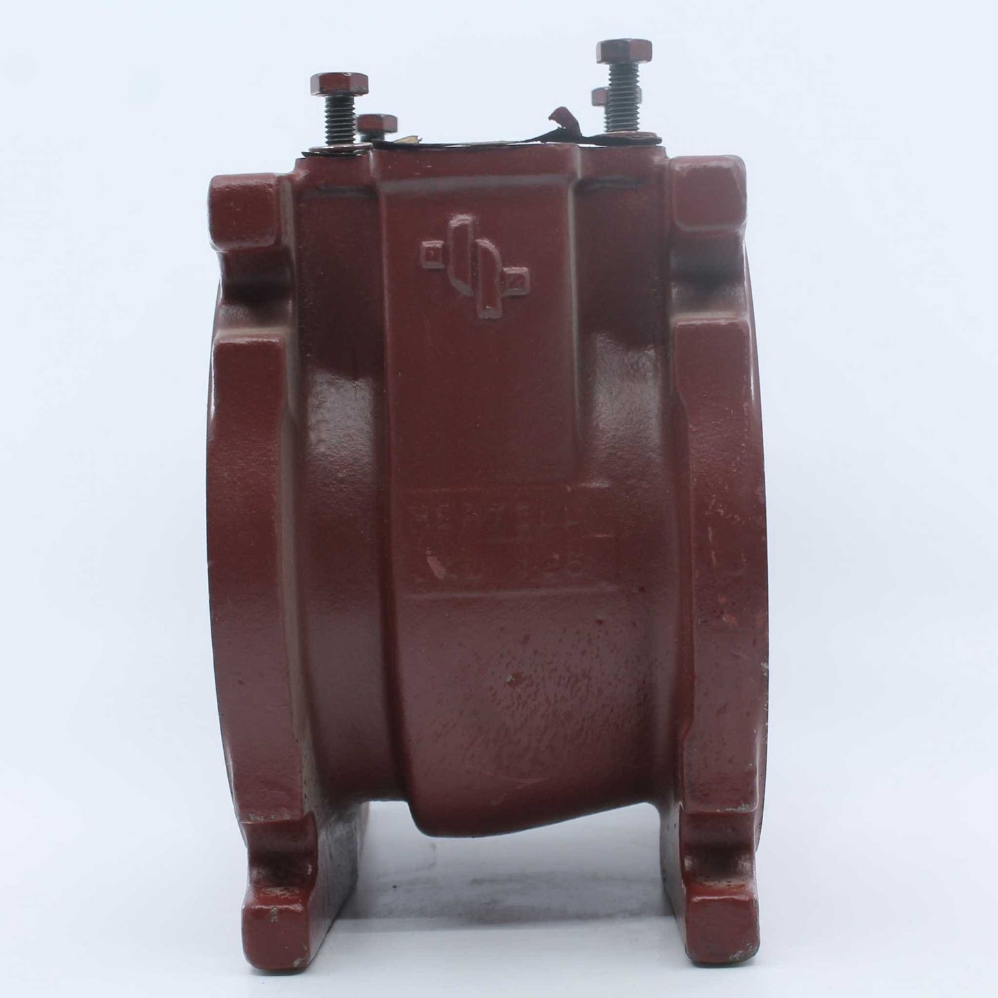 Base o cuerpo inferior Hertell Lau (modelo macho) para tajadera de cisterna, apta para tubos de 125 mm (5 pulgadas).