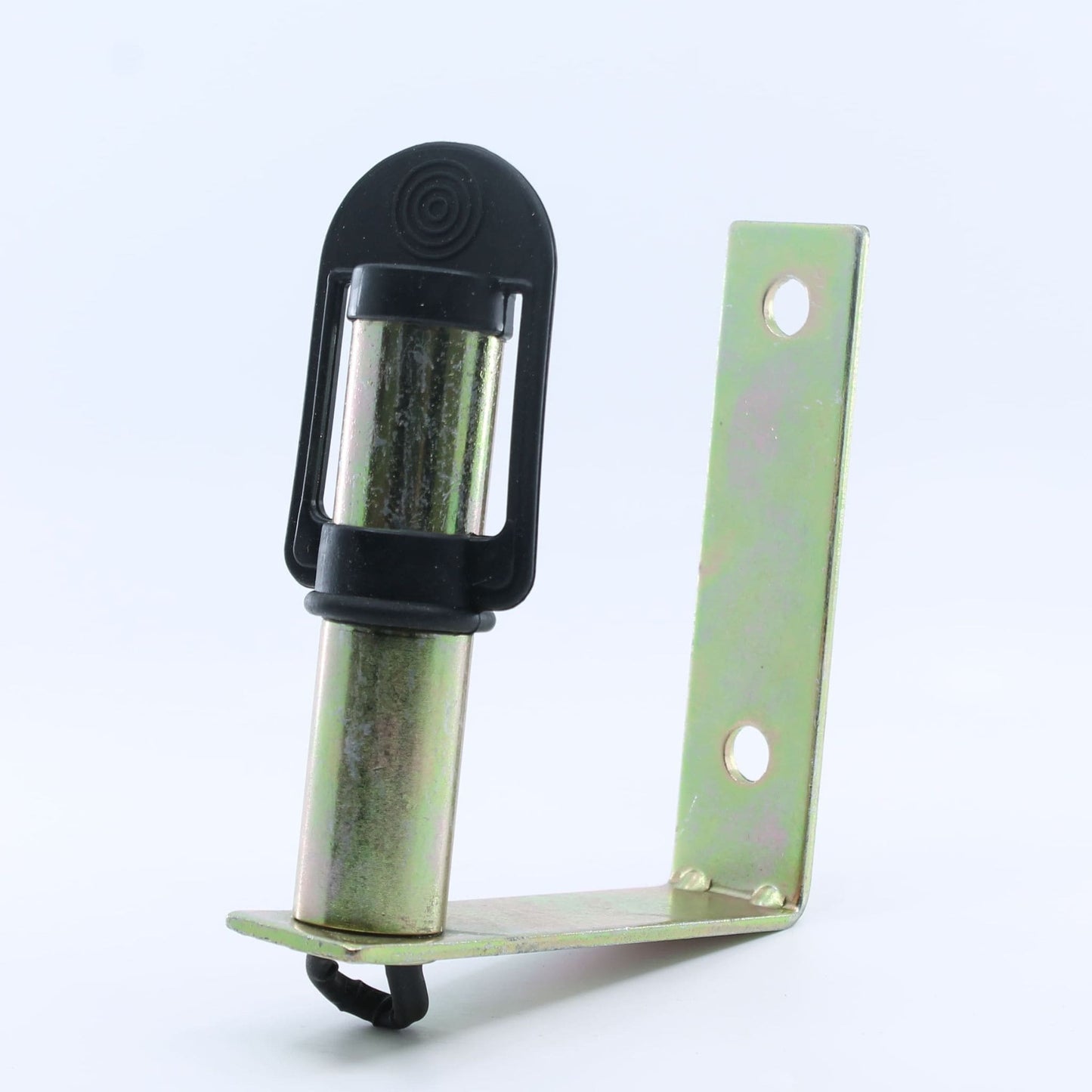 Base o soporte metálico para la instalación de luz rotativa o baliza de emergencia, diseñado para montaje lateral en tractores y maquinaria agrícola.