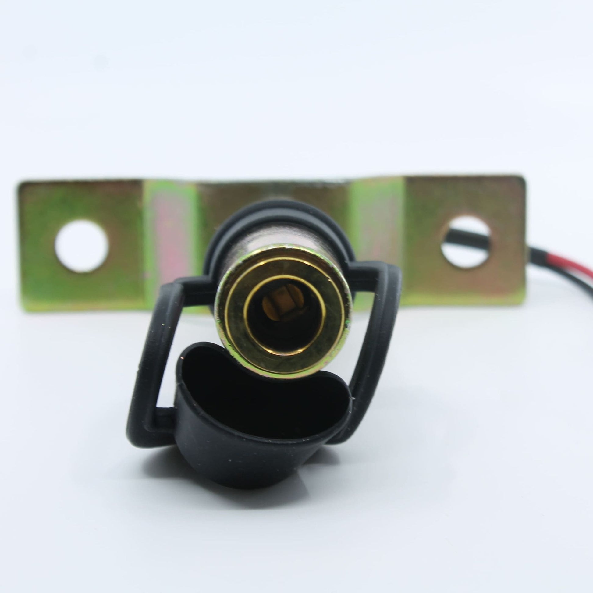 Base o soporte metálico para la instalación de luz rotativa o baliza de emergencia, diseñado para montaje vertical en tractores y maquinaria agrícola.