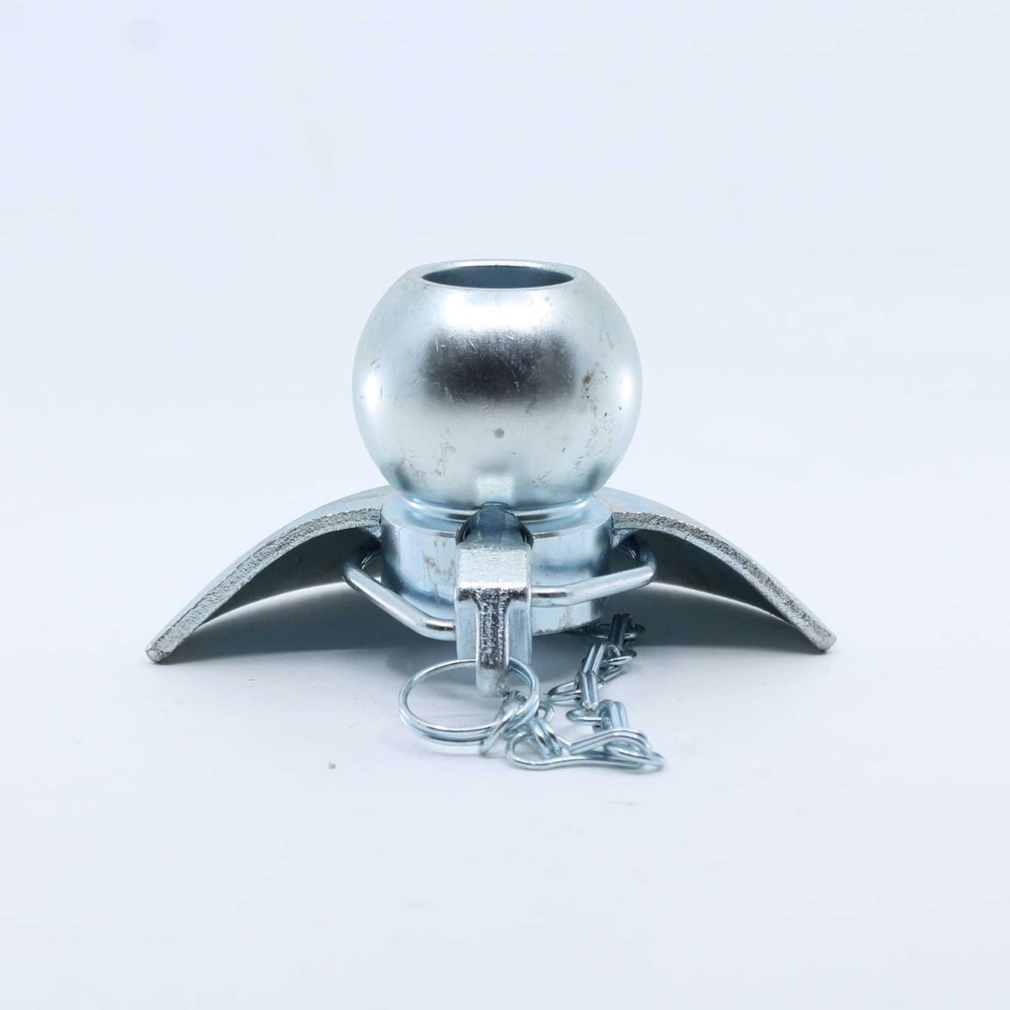 Bola de enganche rápido con oreja y guía para Categoría 2. Diámetro interior 28,4 mm y exterior 56 mm.