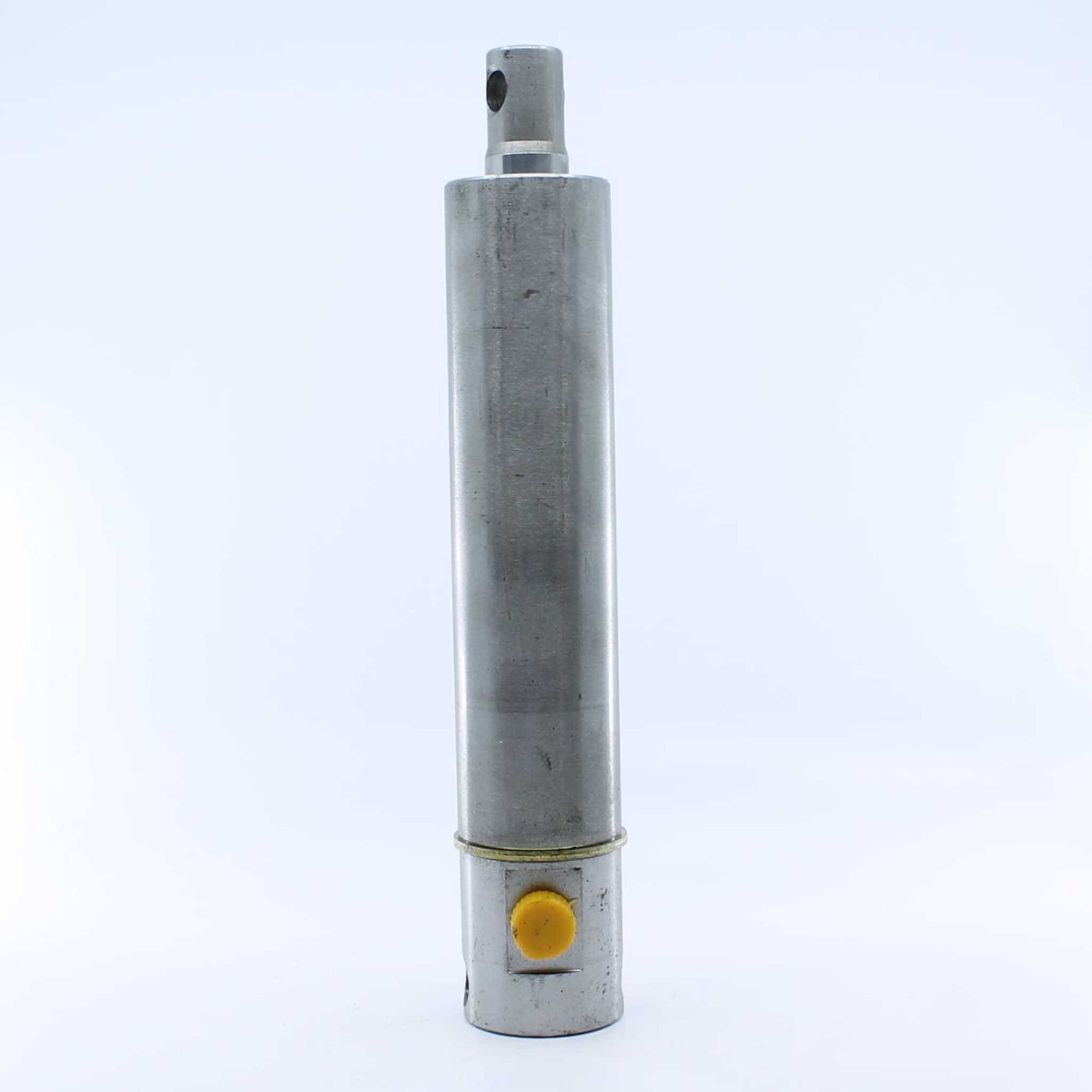 Botella hidráulica de freno (cilindro de freno) de simple efecto para remolque agrícola. Diámetro de vástago 25 mm.