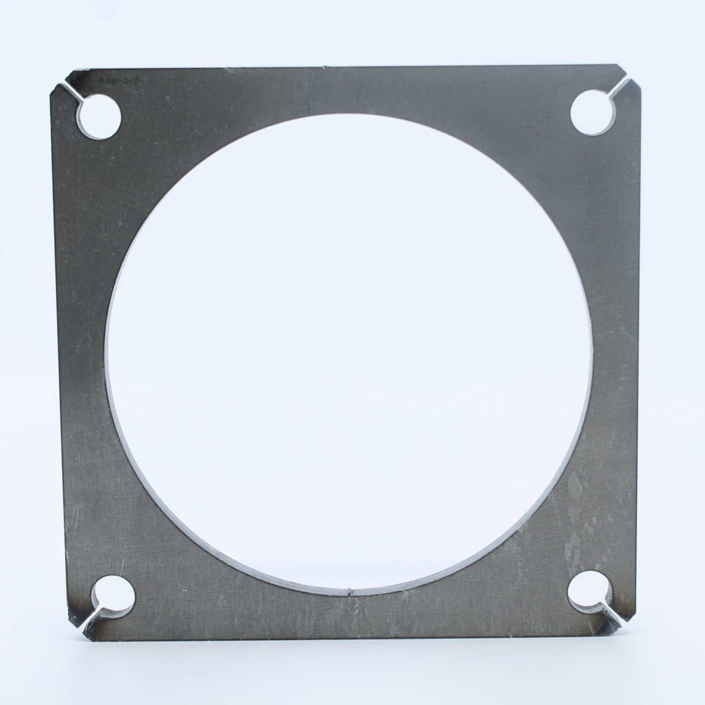 Brida cuadrada de hierro de la marca Riv para tajaderas o compuertas de 150 mm (6 pulgadas).