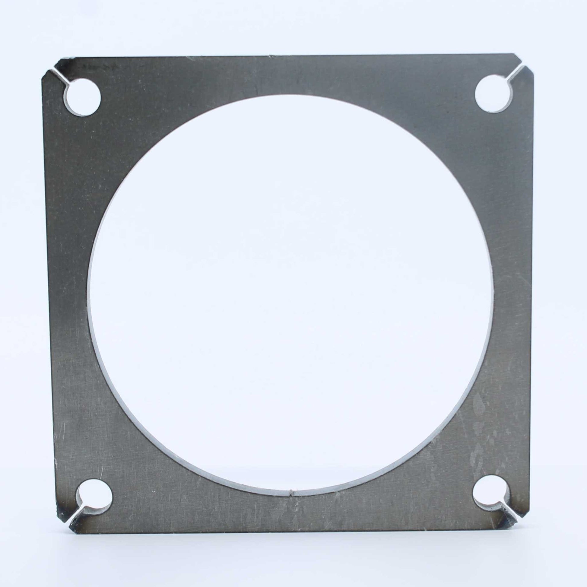 Brida cuadrada de hierro de la marca Riv para tajaderas o compuertas de 150 mm (6 pulgadas).
