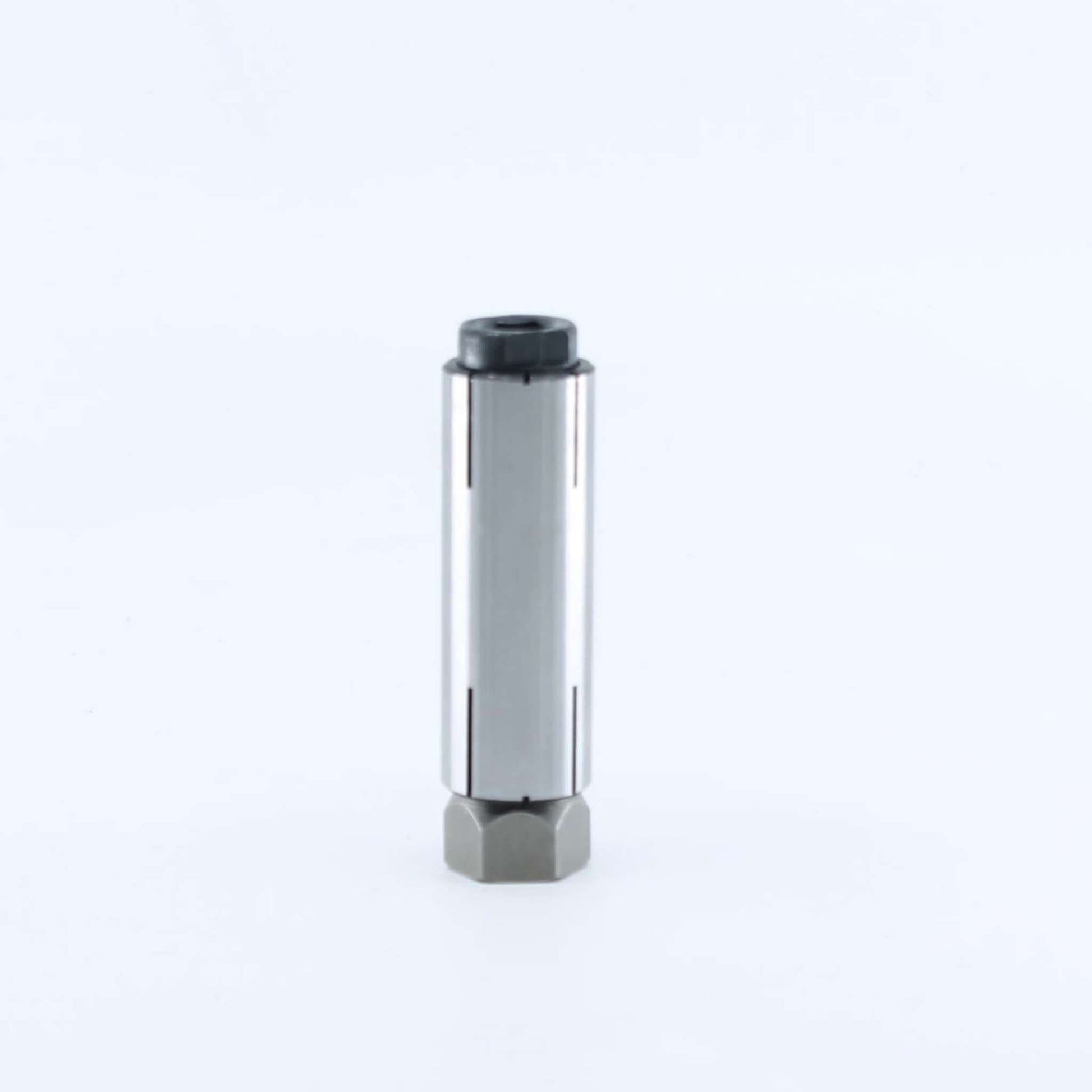 Kit de casquillo de expansión ranurado con tornillo de cabeza cónica y tuerca original Gaspardo para fijación de barra de corte en posiciones 43, 44 y 45. Referencia 21120156.
