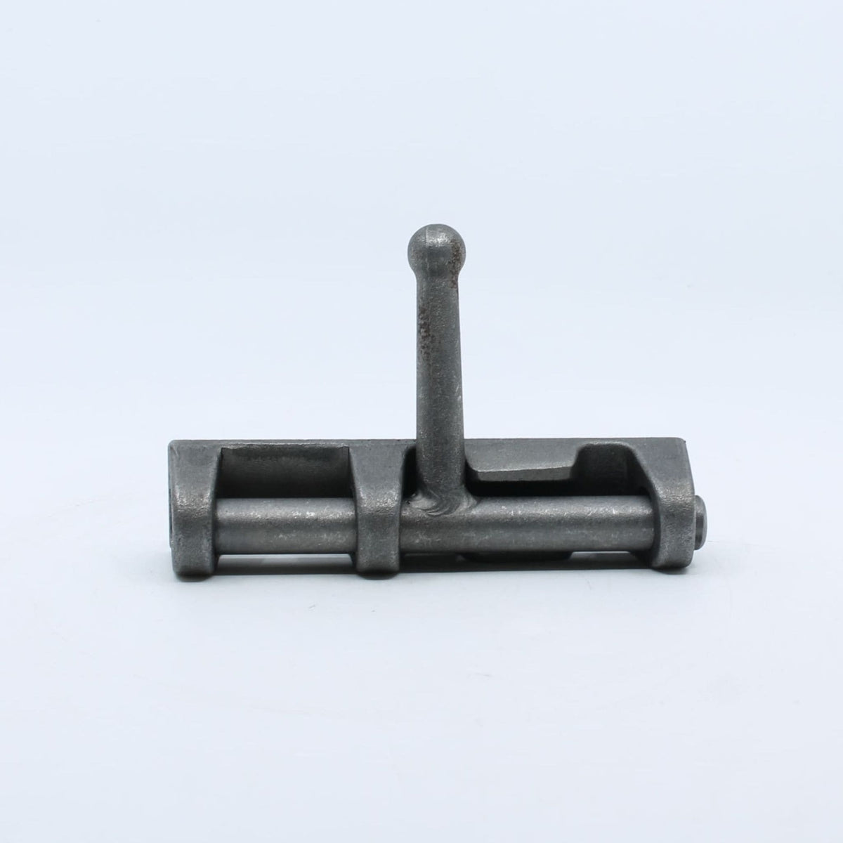 Cerrojo forjado para soldar con pasador de 16 mm y base de 151 x 35 mm para remolque.
