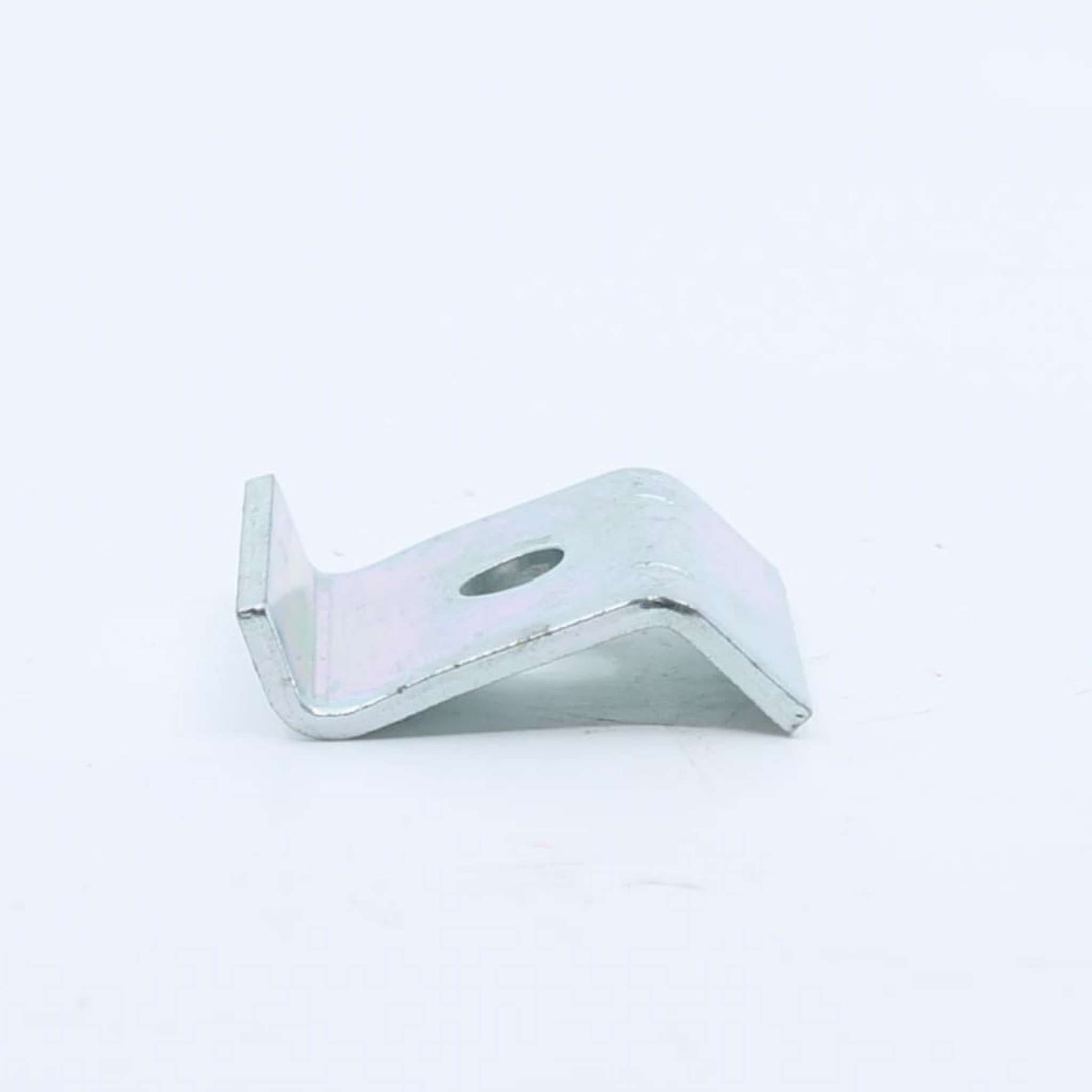 Chapa de sujeción metálica en forma de puente o U angular para fijación de púa elástica de pick-up Krone serie KR..
