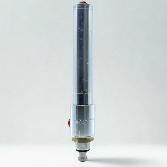 Cilindro hidráulico de doble efecto, marca RIV, para el accionamiento de tajaderas de de 4" (100mm), 5" (125mm) y 6" (150mm) de diámetro en cisternas o cubas de purín.