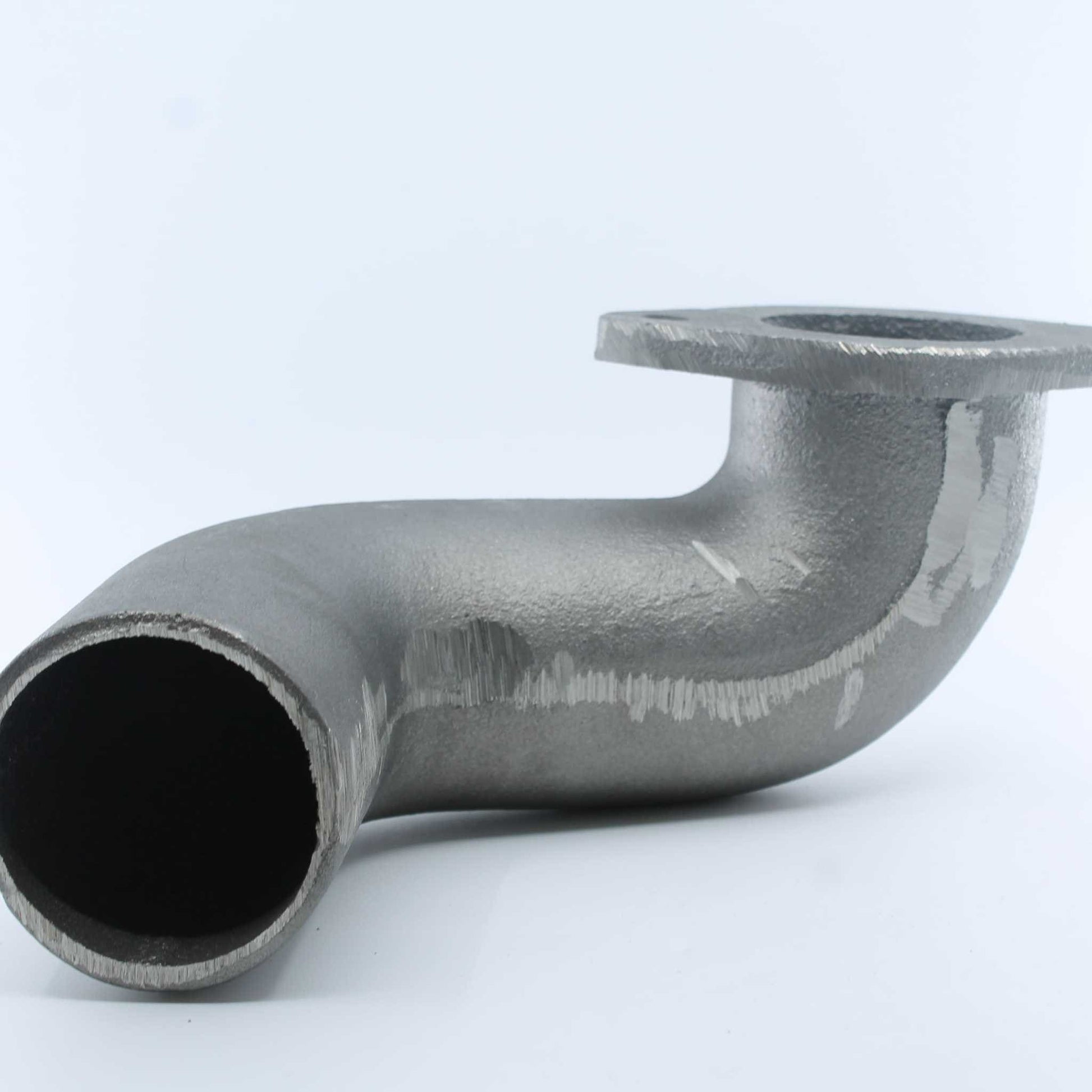 Codo de escape original de Battioni Pagani. Repuesto oficial para bombas de vacío modelos MEC 5000, MEC 6500 y MEC 8000. Máxima calidad y ajuste de fábrica.