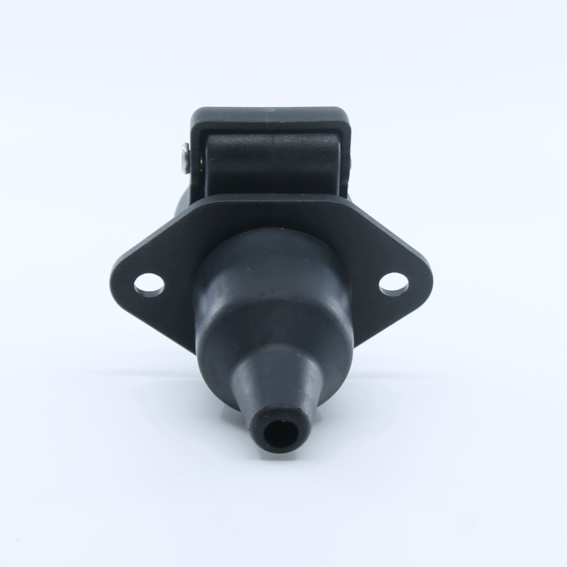 Conector eléctrico hembra (base) de 3 pines, fabricado en plástico, para la conexión de remolques y maquinaria agrícola.