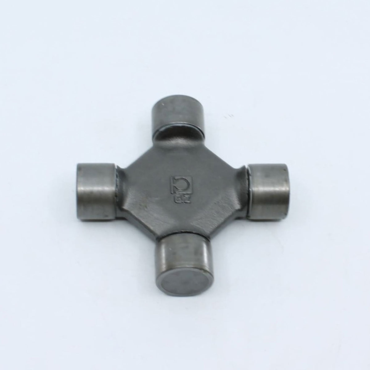 Cruceta original Bondioli & Pavesi para nudo homocinético gran angular de 27 x 100 mm con engrasador y circlips.
