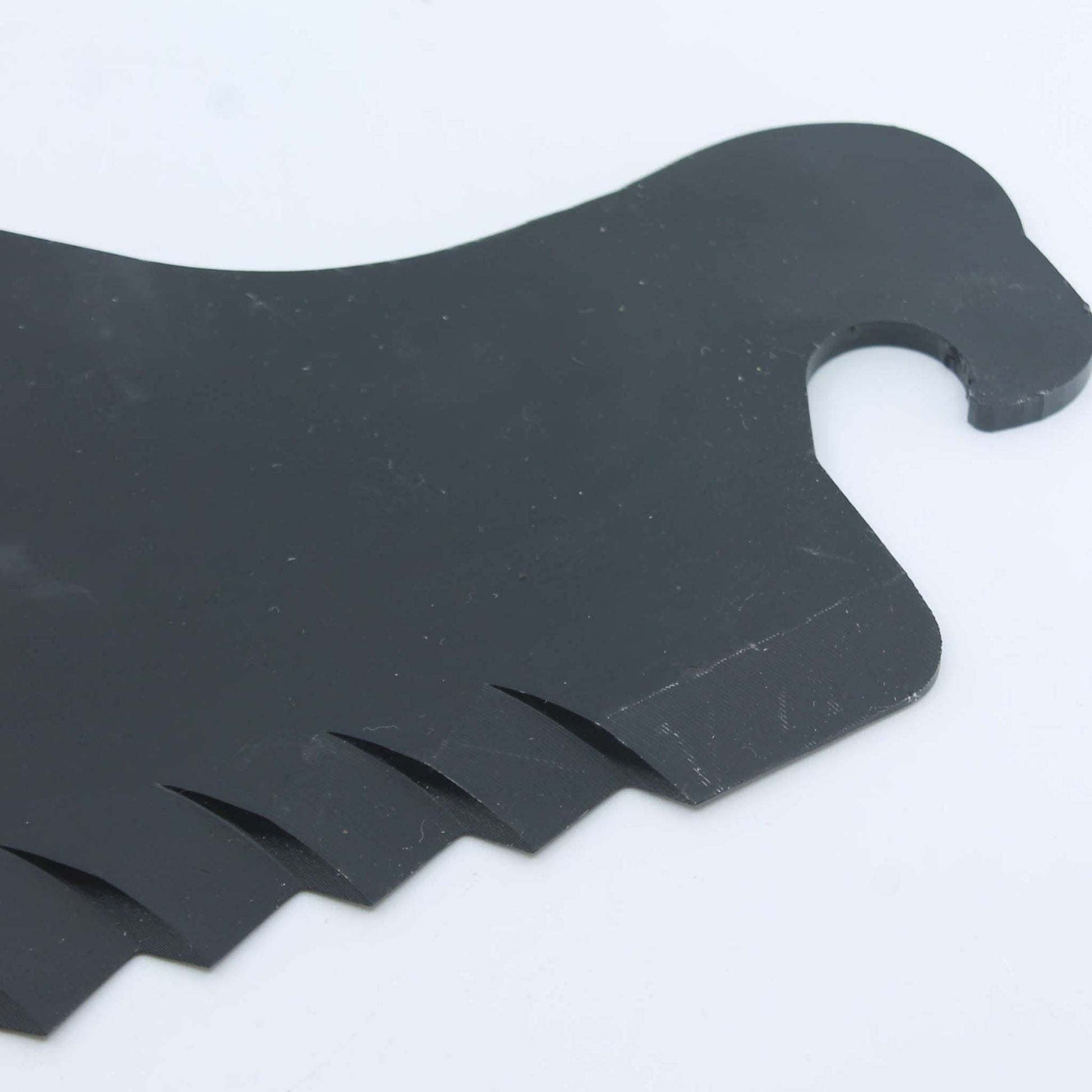 Cuchilla de corte de 5 mm para remolque Pöttinger Torro y Jumbo. Recambio original equivalente con referencia 00434135 y Menke 63232.