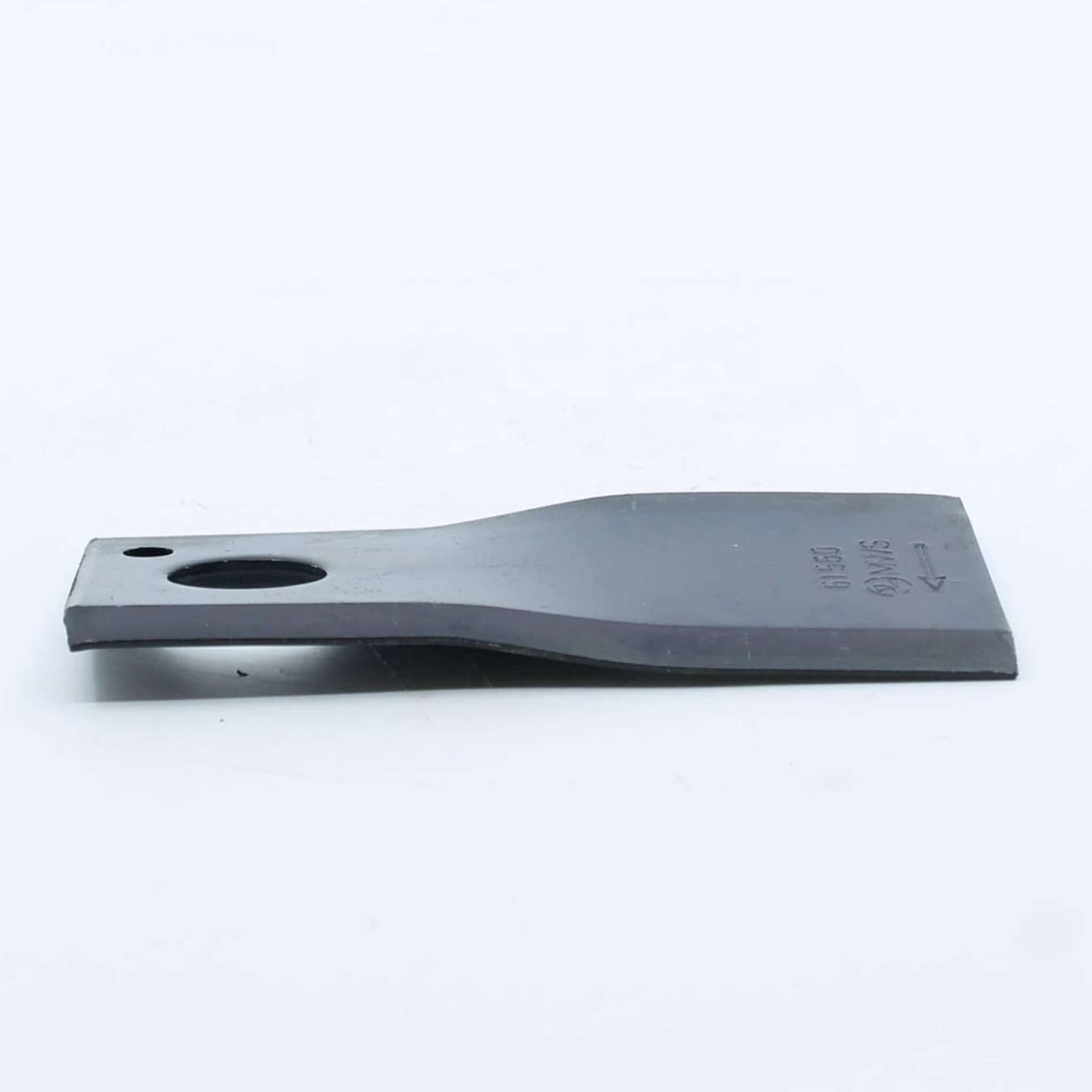 Cuchilla de corte corta izquierda adaptable para segadora Vicon. Giro antihorario, referencia 61559 y medidas 92 x 48 mm.