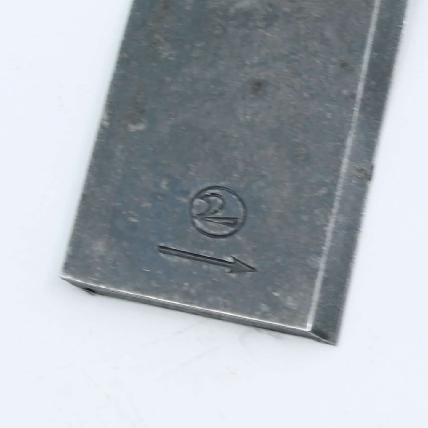 Cuchilla de corte izquierda adaptable para segadora BCS. Giro antihorario, referencia 580290966 y medidas 100 x 40 mm.