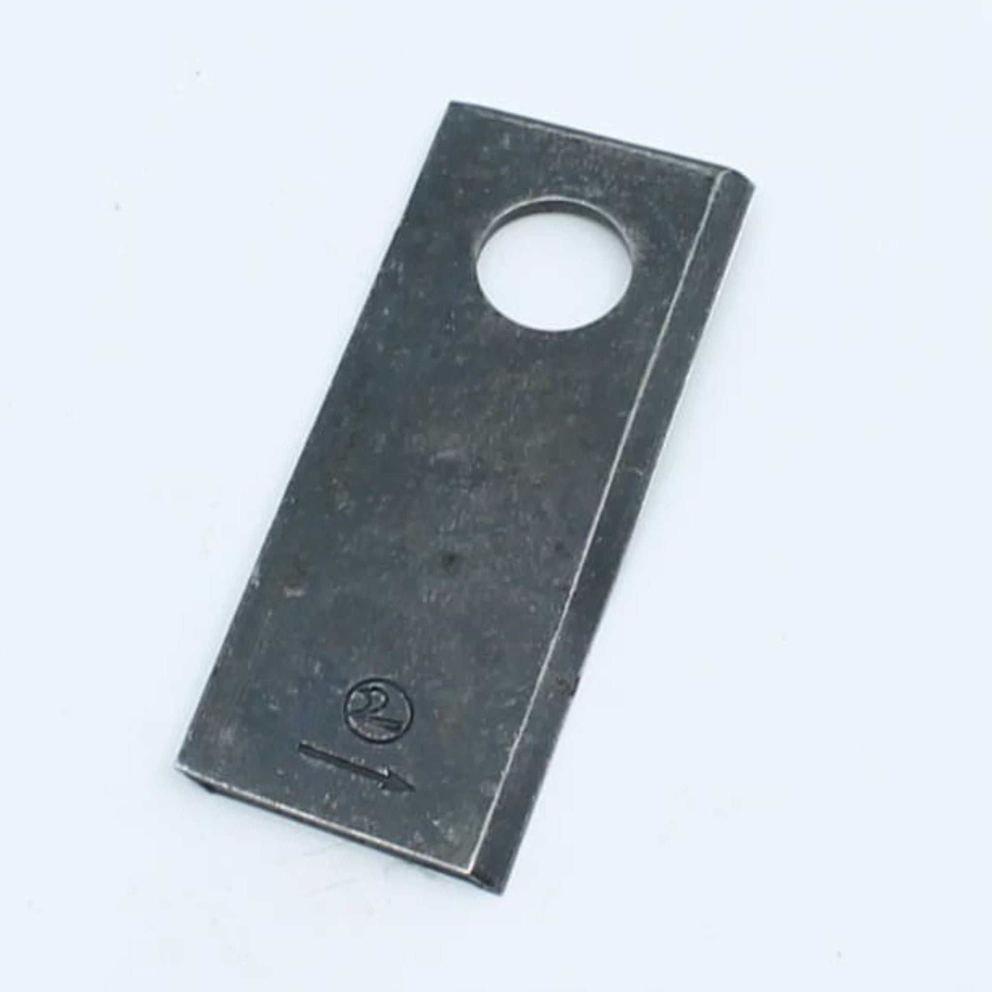 Cuchilla de corte izquierda adaptable para segadora BCS. Giro antihorario, referencia 580290966 y medidas 100 x 40 mm.
