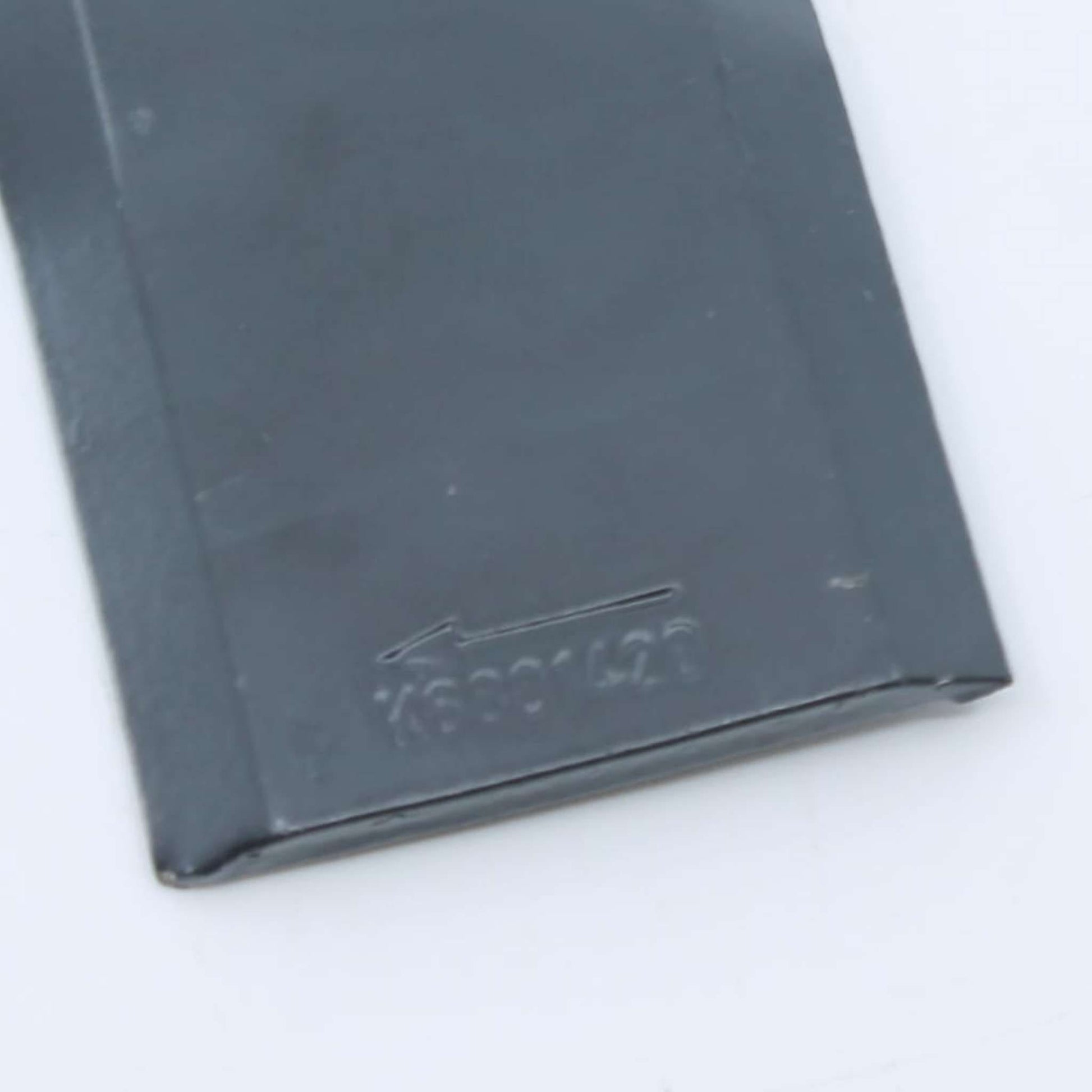 Cuchilla de corte original Kuhn derecha con troquelado de marca. Giro horario, referencia K6801420 para segadoras GMD y FC.