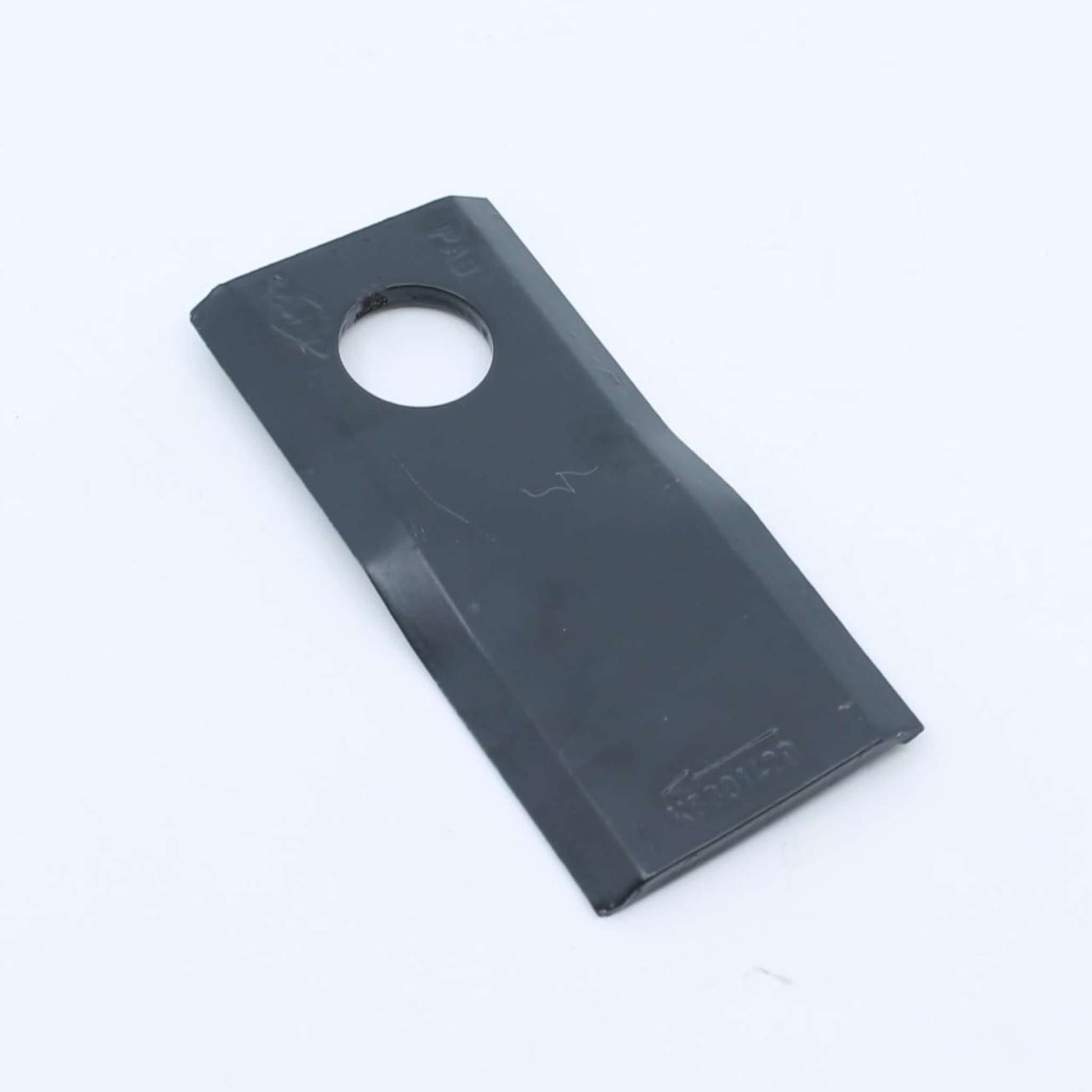 Cuchilla de corte original Kuhn derecha con troquelado de marca. Giro horario, referencia K6801420 para segadoras GMD y FC.