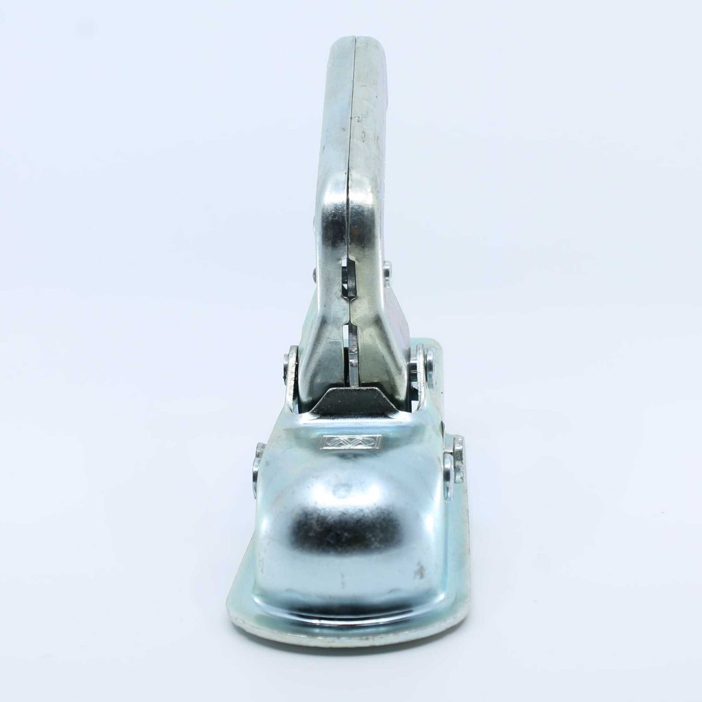 Enganche cuadrado para remolque, con un diámetro de 50 mm y una capacidad de carga de 800 kg.