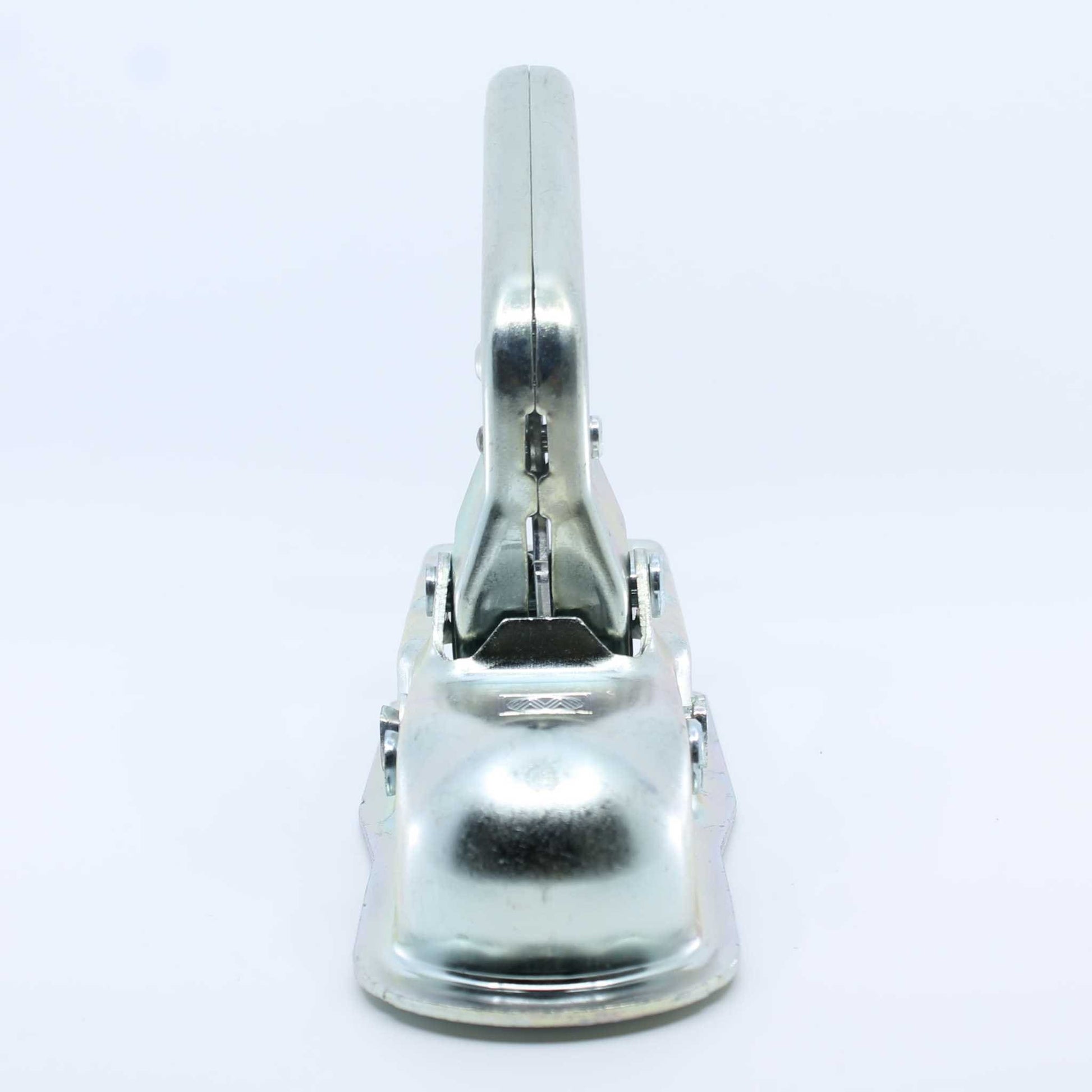 Enganche cuadrado para remolque, con un diámetro de 60 mm y una capacidad de carga de 800 kg.