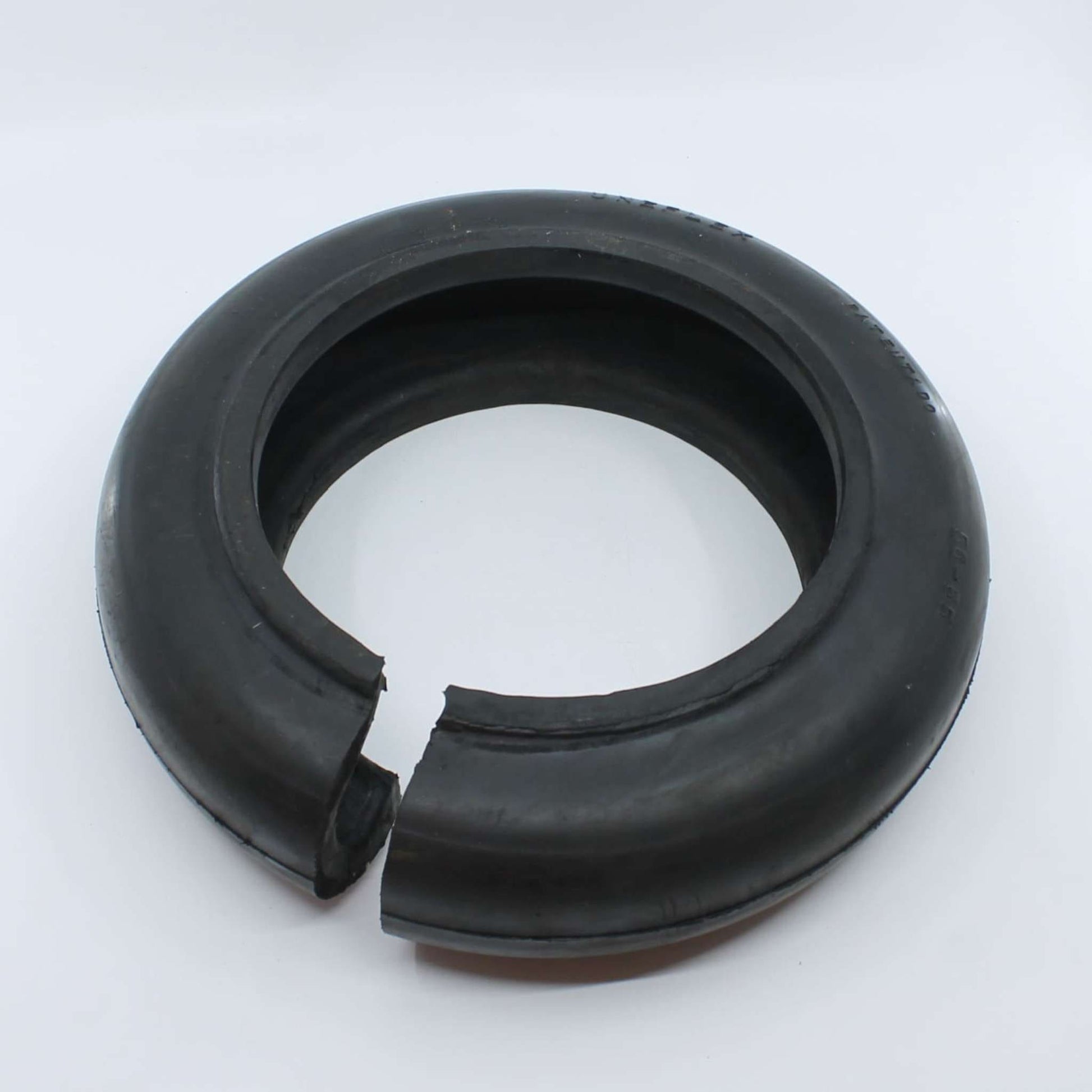 Flector elástico de caucho UNE M6 45/55 para desbrozadora con diámetro interior de 170 mm, exterior de 280 mm y grosor de 80 mm.