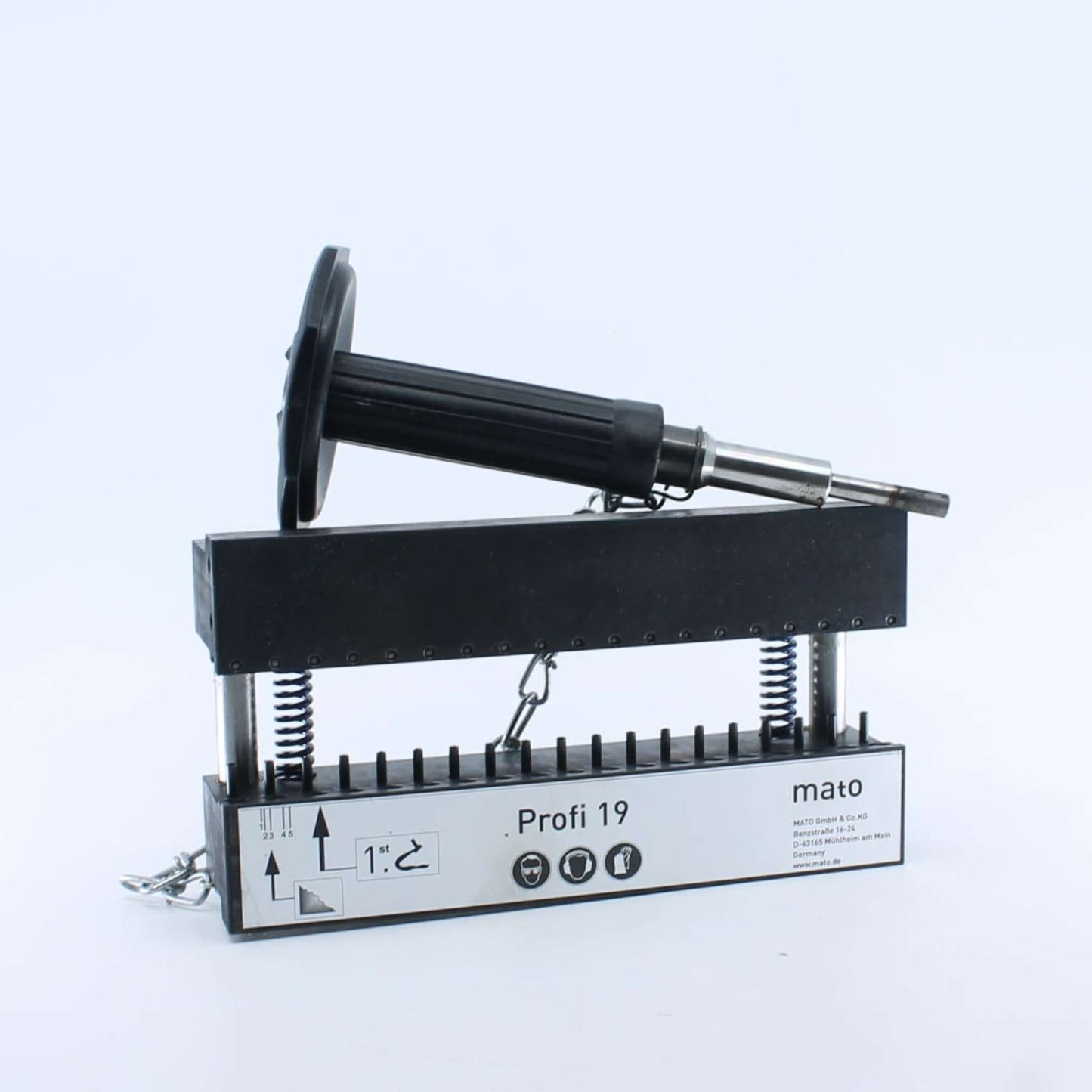 Grapadora profesional Mato Profi 19 de 175 mm para correas de rotoempacadora y otros accesorios de la serie.