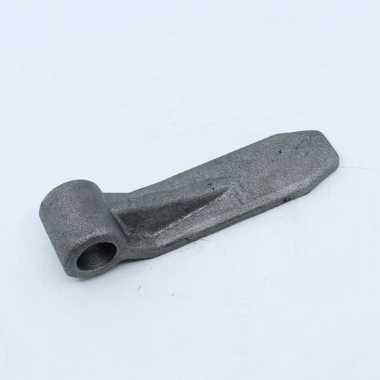 Hembra de bisagra forjada reforzada con orificio de 20 mm y dimensiones 155 x 40 mm para soldar en remolque.
