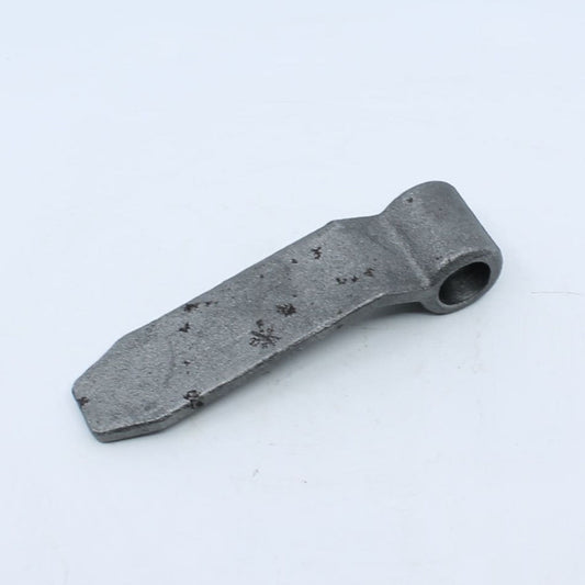 Hembra de bisagra forjada reforzada con orificio de 20 mm y dimensiones 155 x 40 mm para soldar en remolque.
