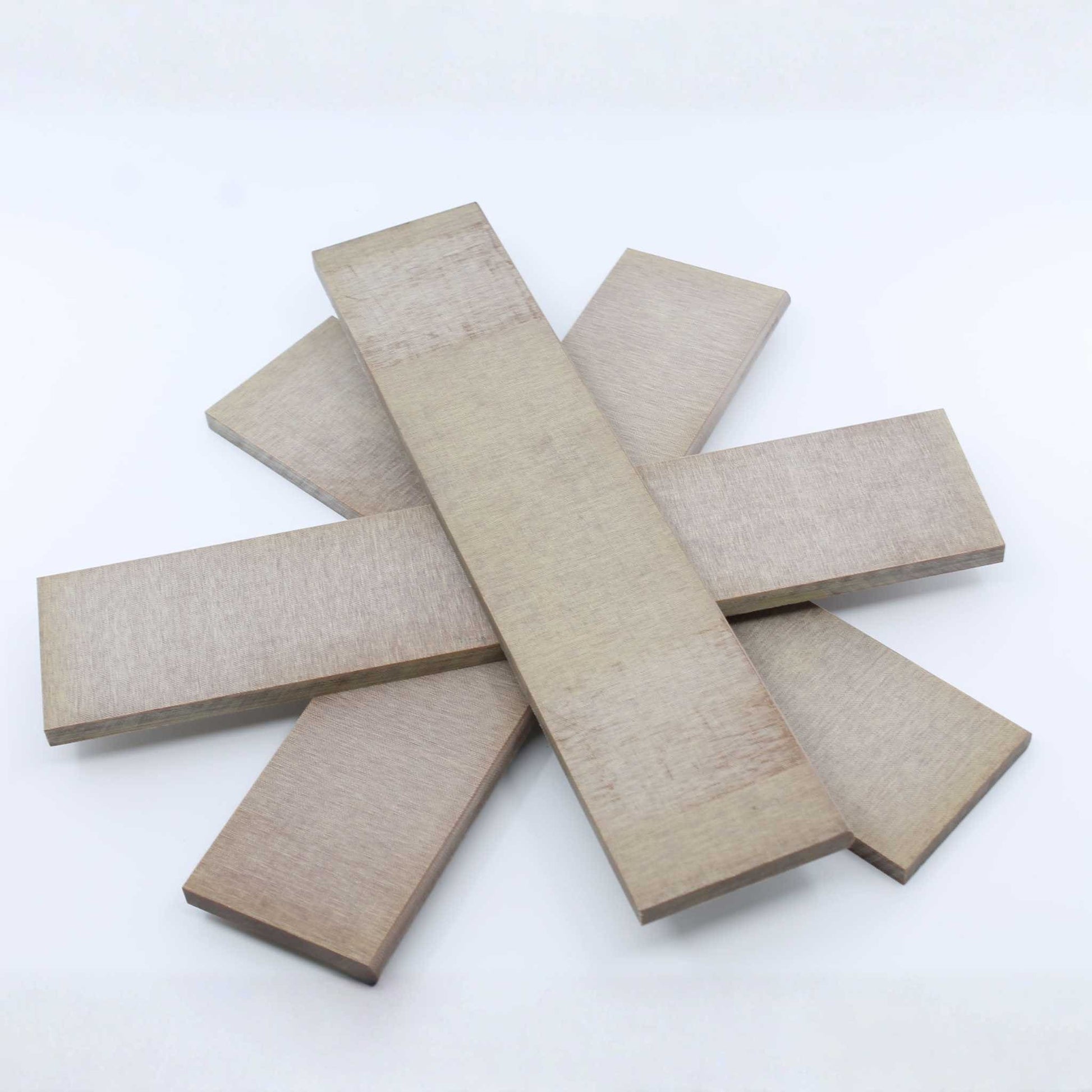 Juego de 4 paletas (repuesto) con medidas 160 x 57 x 7,5 mm para bombas de vacío Hertell modelos KD y KDP 3.000, utilizado en cisternas de purín agrícolas.