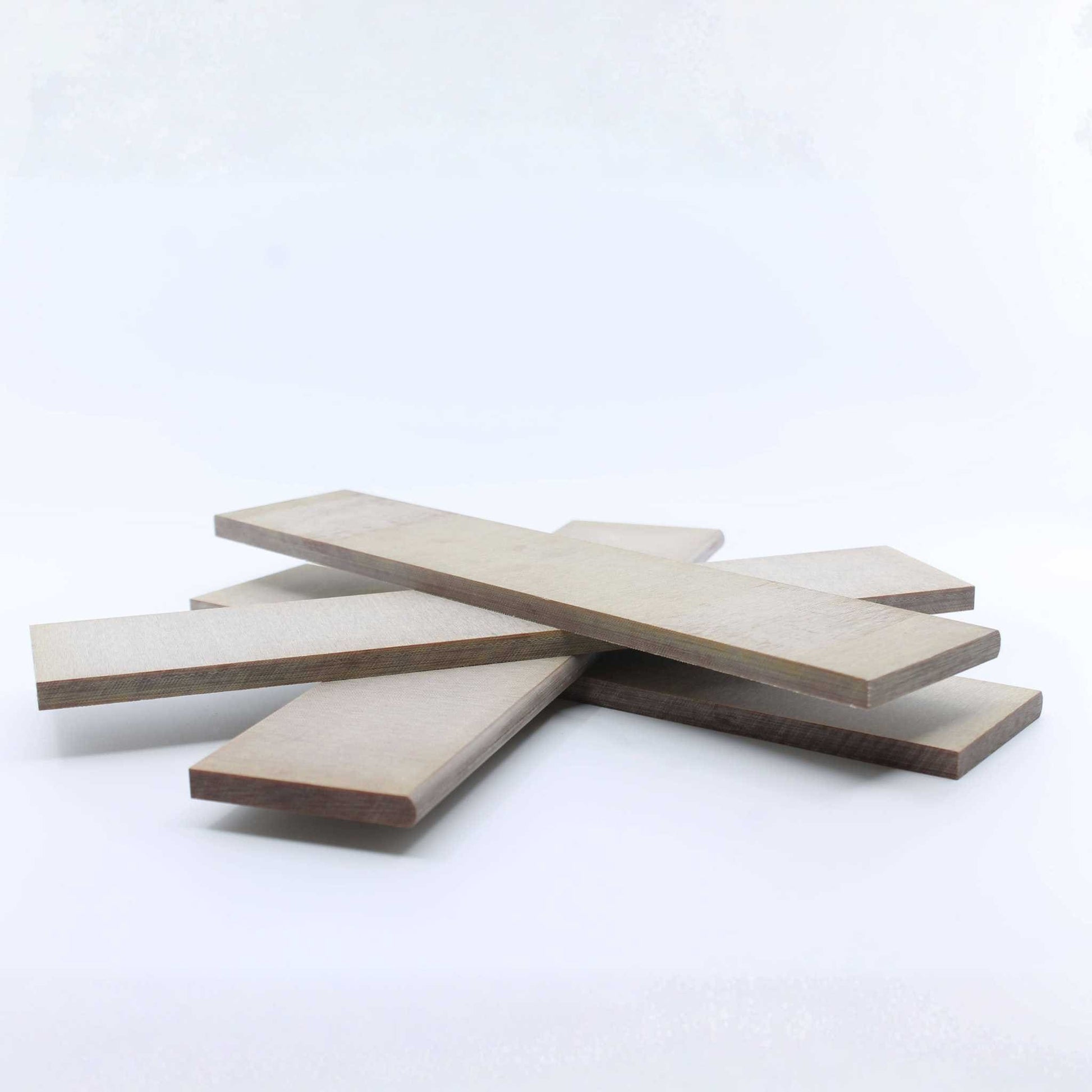 Juego de 4 paletas (repuesto) con medidas 210 x 57 x 7,5 mm para bombas de vacío Hertell modelos KD y KDP 4.000, utilizado en cisternas de purín agrícolas.