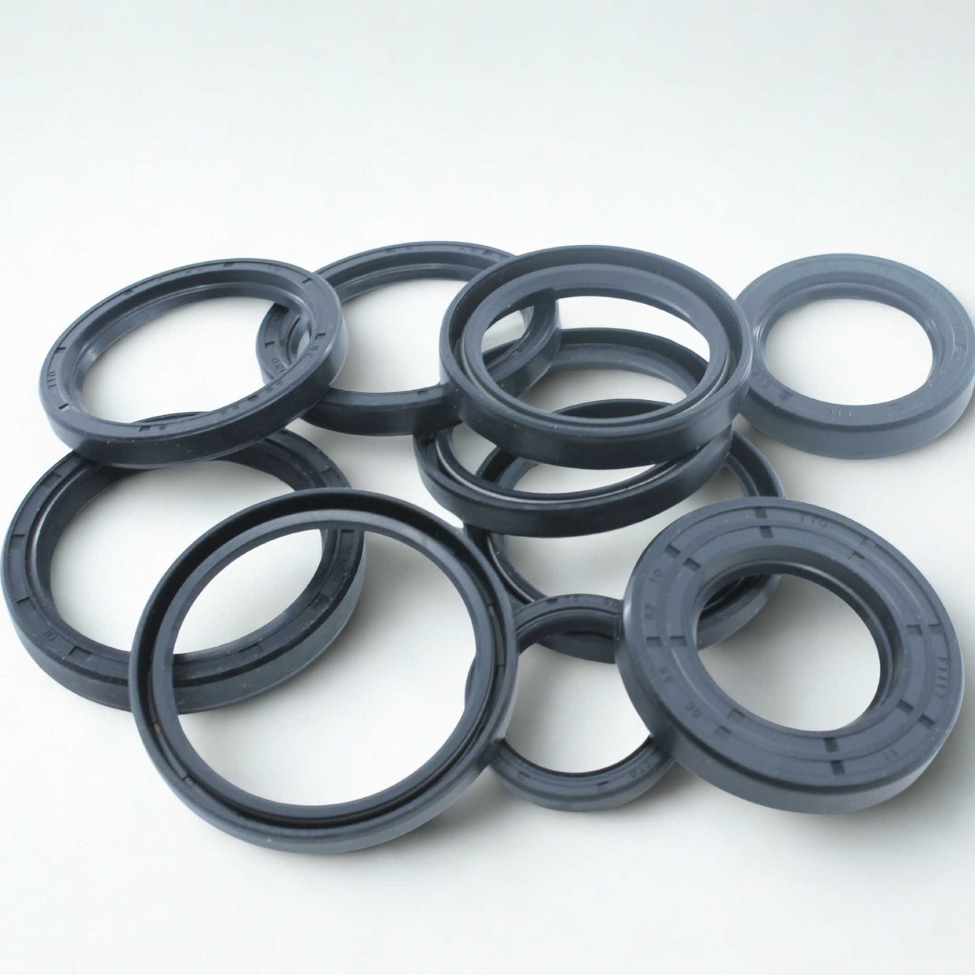 Kit completo de juntas y retenes original Battioni Pagani para mantenimiento de depresor modelos MEC 5000, MEC 6500 y MEC 8000.