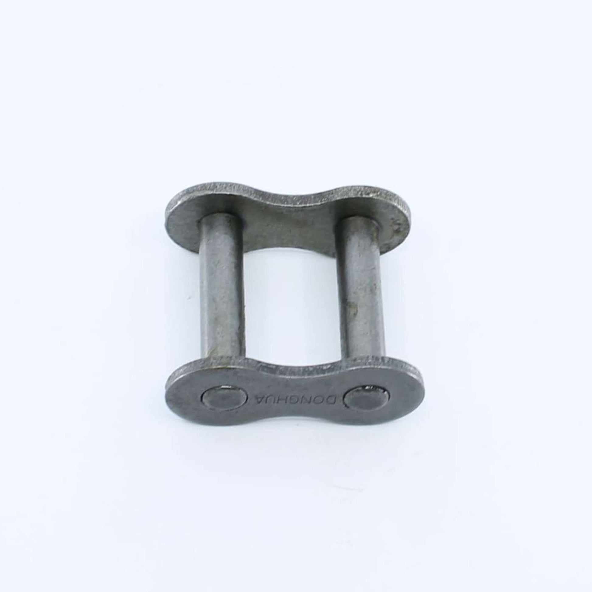 Kit de reparación para rotoempacadora Krone Fortima que incluye tramo de cadena de 3 mallas y eslabón de unión con clip. Referencias originales 9206070 y 9222960.