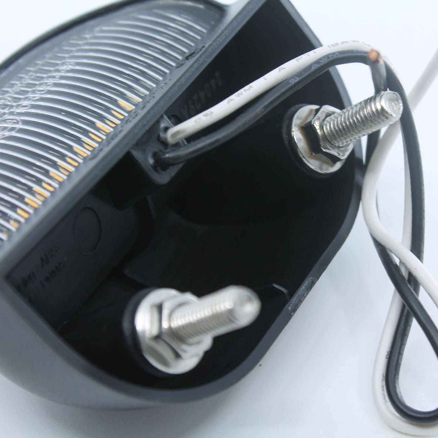 Luz de matrícula LED de 5 diodos para remolque o tractor, multivoltaje 12-24 V. IP67 y homologación E4.