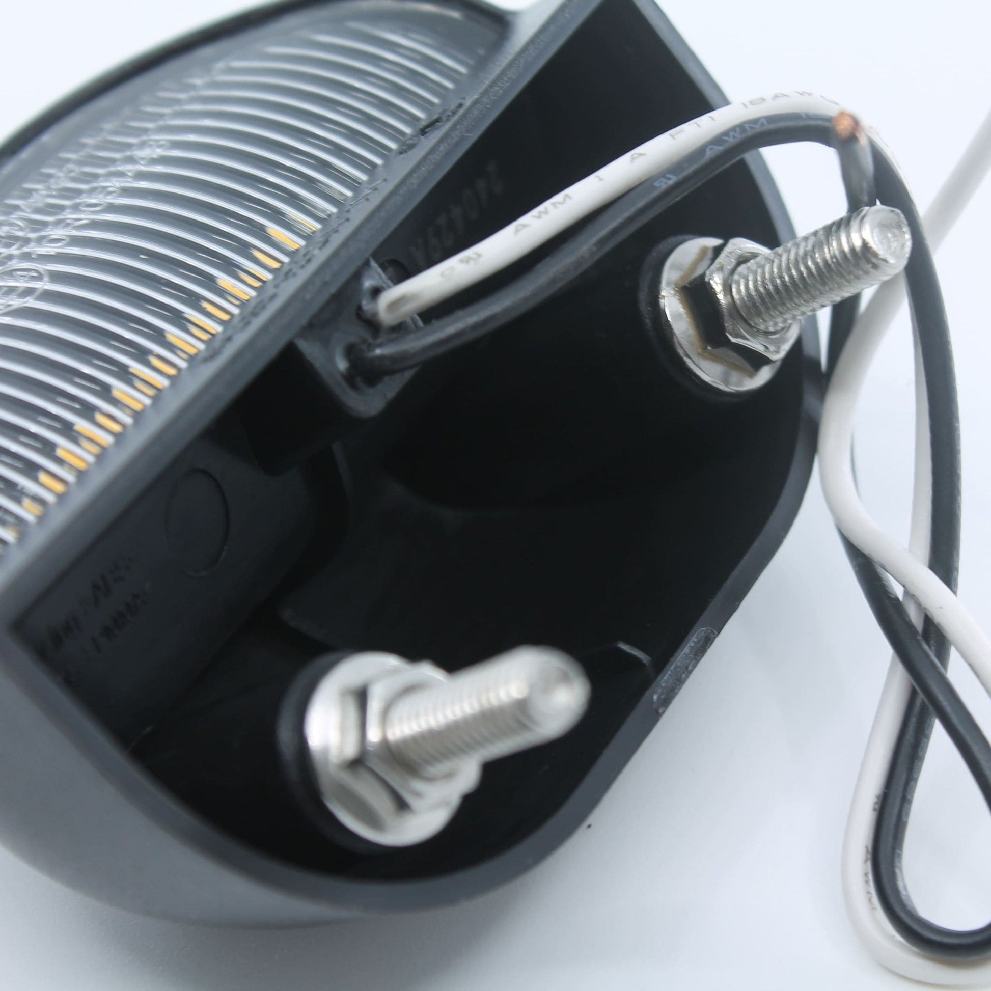 Luz de matrícula LED de 5 diodos para remolque o tractor, multivoltaje 12-24 V. IP67 y homologación E4.