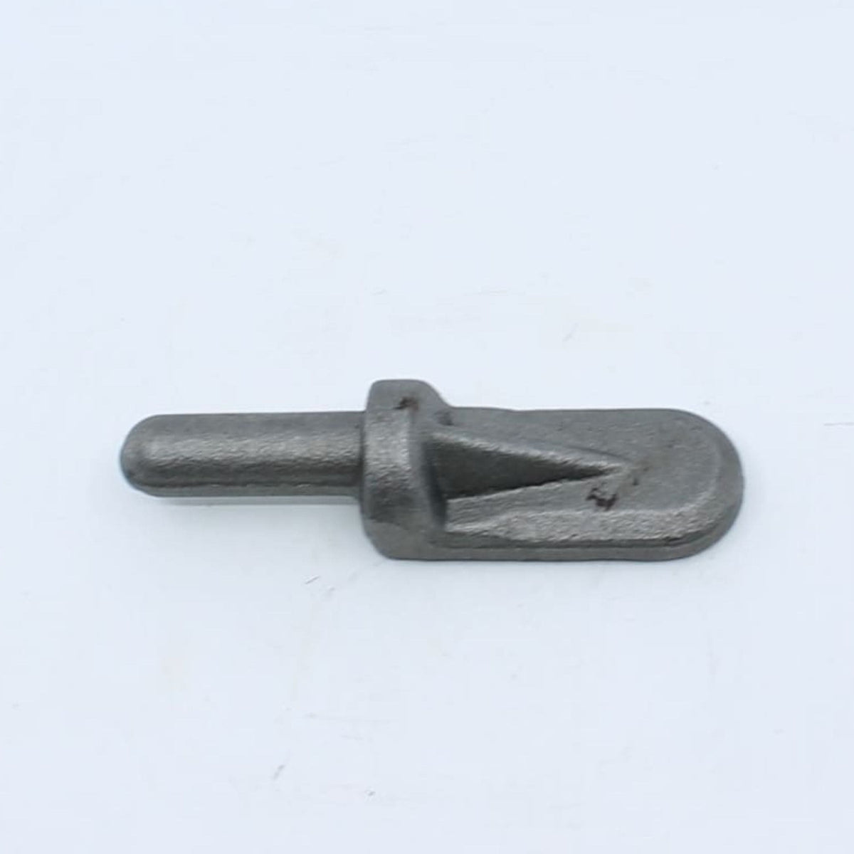 Macho de bisagra forjado con pasador de 15 mm y pala de 70 x 30 mm para soldar en remolque.
