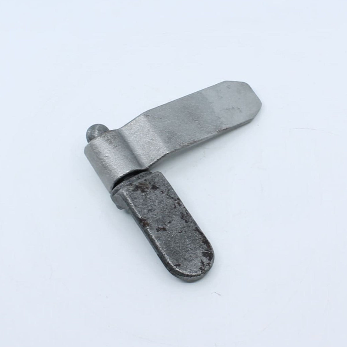 Macho de bisagra forjado con pasador de 17 mm y pala de 75 x 34 mm para soldar en remolque.
