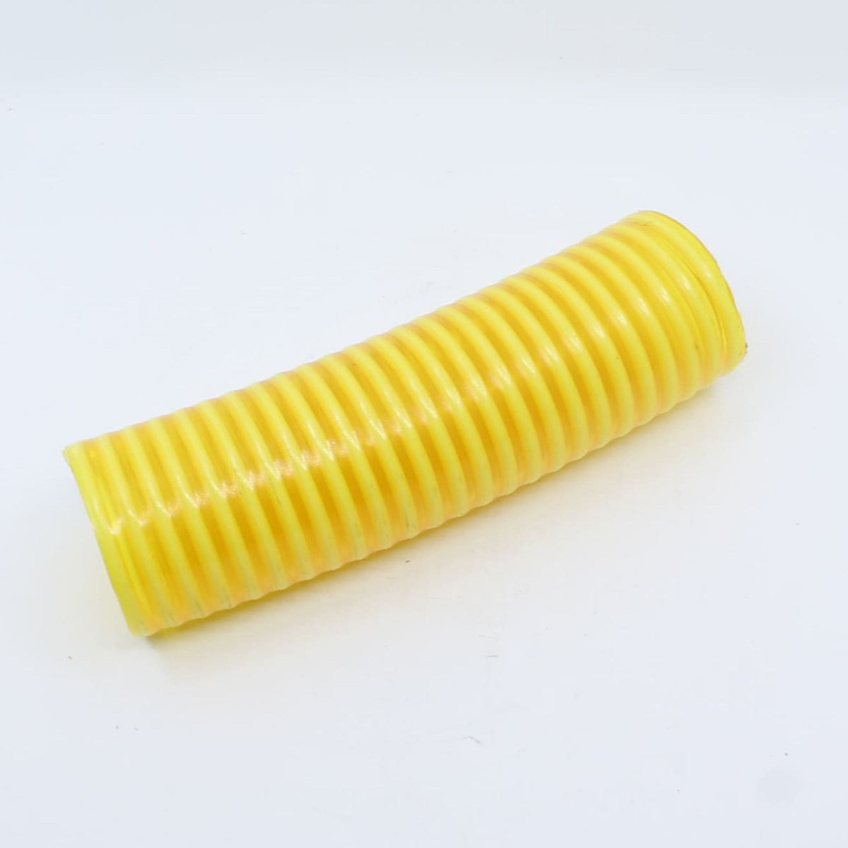 Manguera de aspiración flexible espiralada color amarillo de diámetro interior de 100 mm para riego y trasvase de agua.
