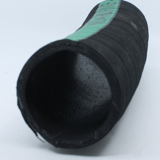 Manguera de aspiración reforzada para cisterna con espiral de acero interior y diámetro interior de 75 mm (10 bar / 150 PSI).
