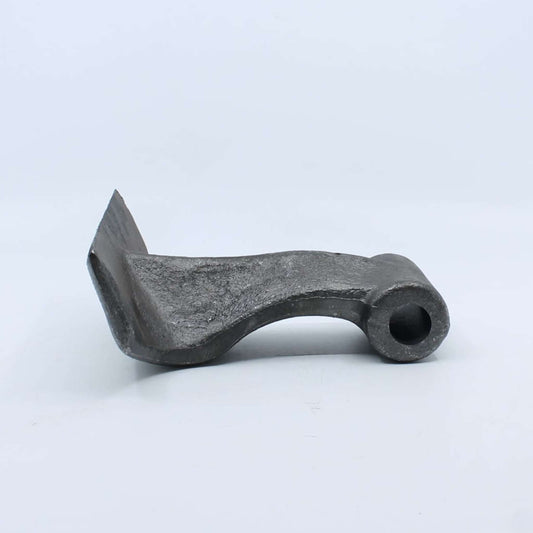 Martillo de acero forjado para desbrozadora o trituradora con base de corte de 160 mm, cabeza de acoplamiento de 70 mm y taladro de paso de 20,5 mm.